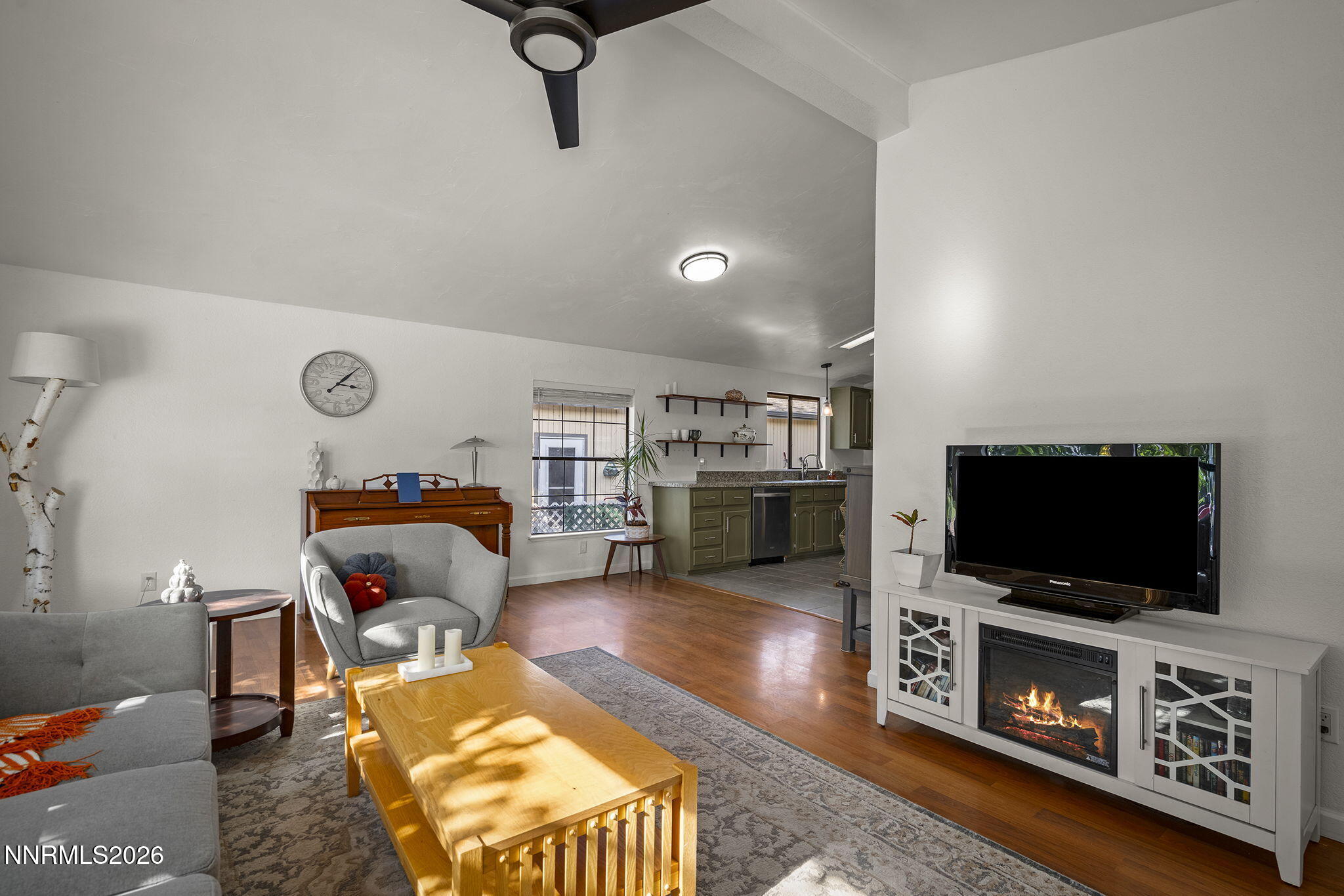 35 Ave De La Argent Property Photo 4