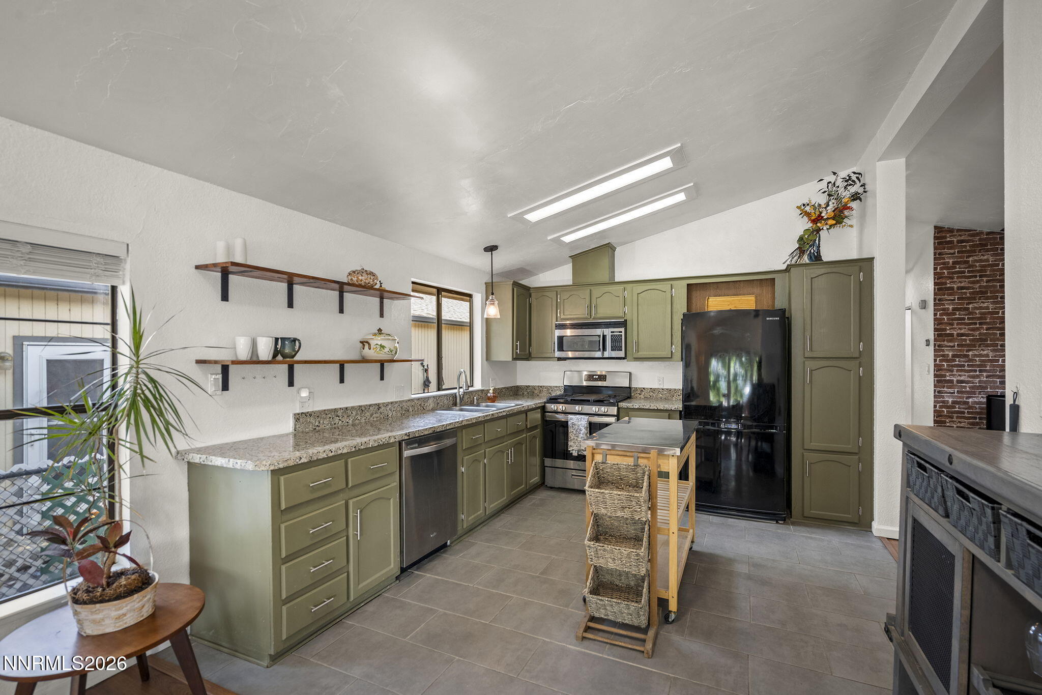 35 Ave De La Argent Property Photo 8