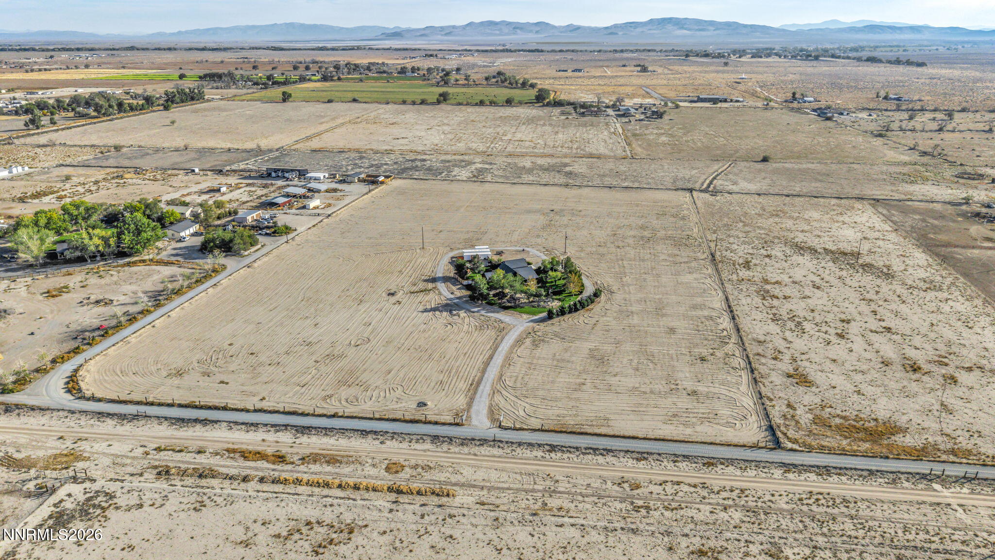 885 Butte View Property Photo 3