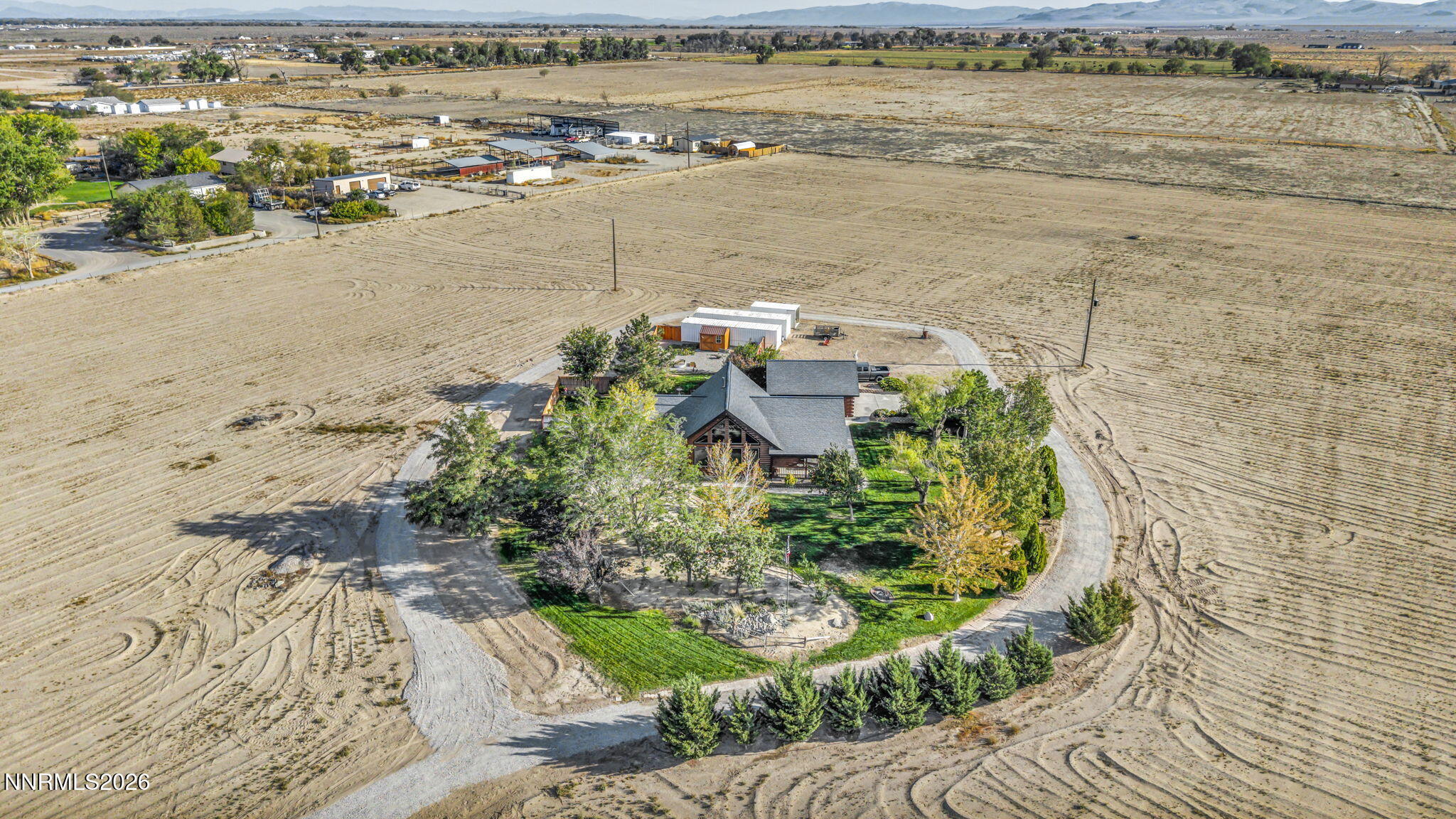 885 Butte View Property Photo 4