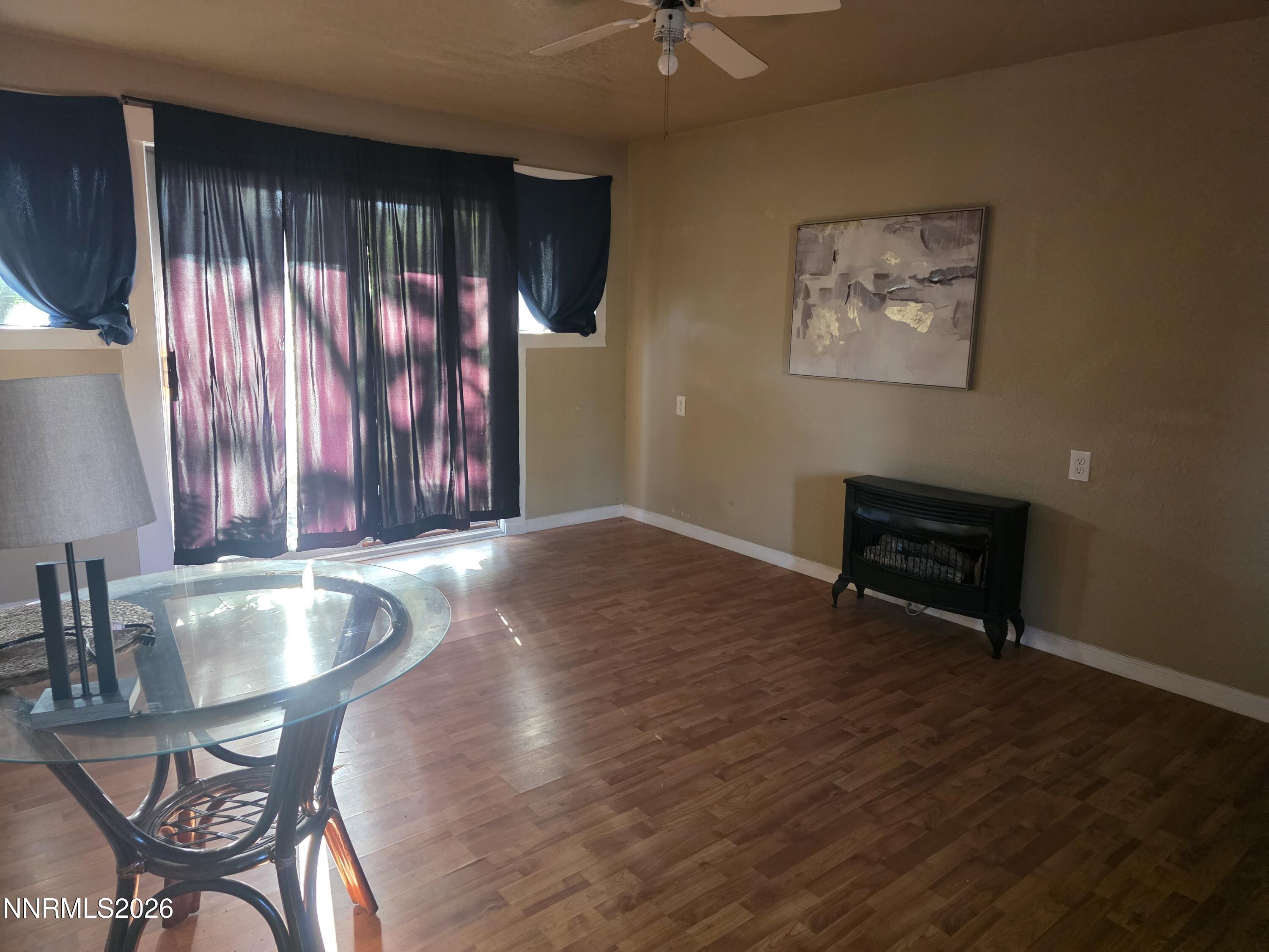 654 H Street Property Photo 6