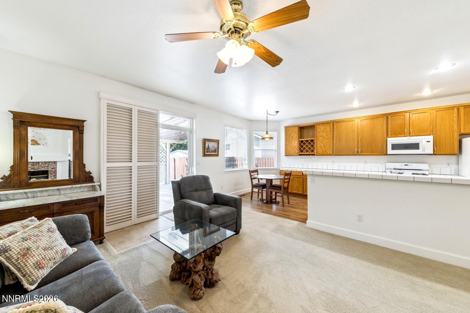 1305 E Windsor Court Property Photo 12