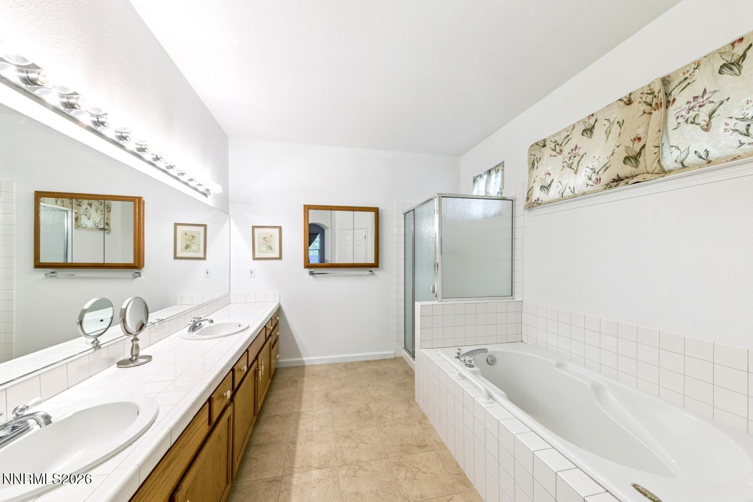 1305 E Windsor Court Property Photo 21