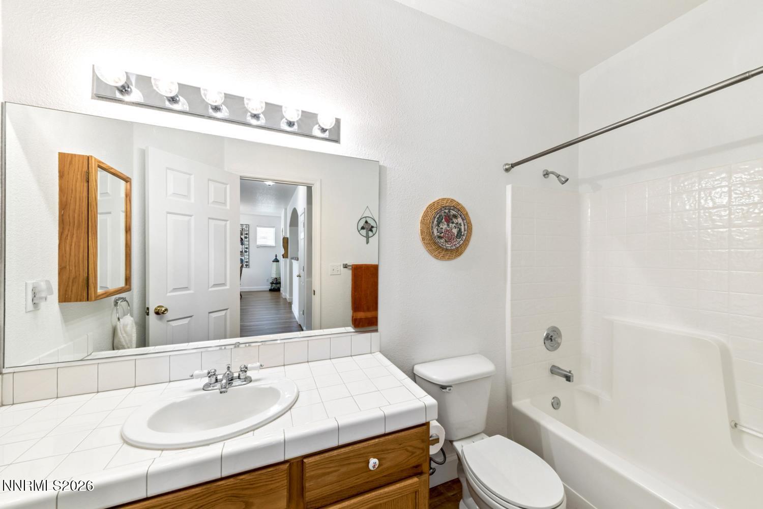 1305 E Windsor Court Property Photo 23