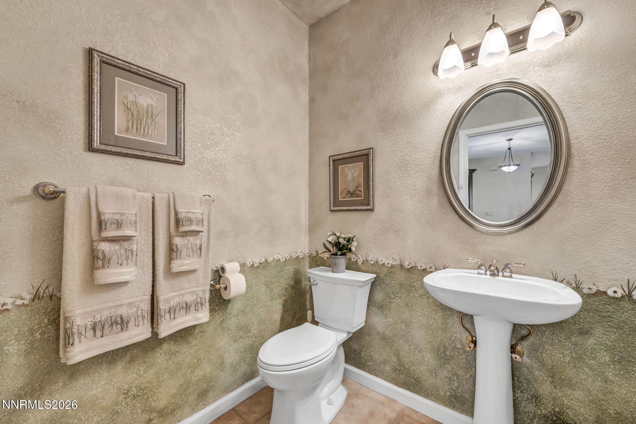 1271 La Sierra Court Property Photo 7