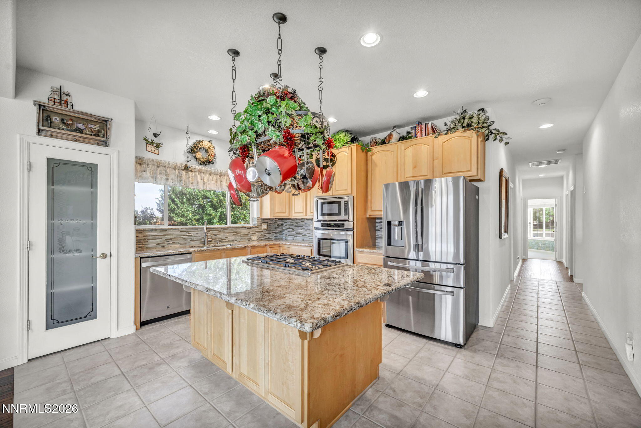 1271 La Sierra Court Property Photo 22