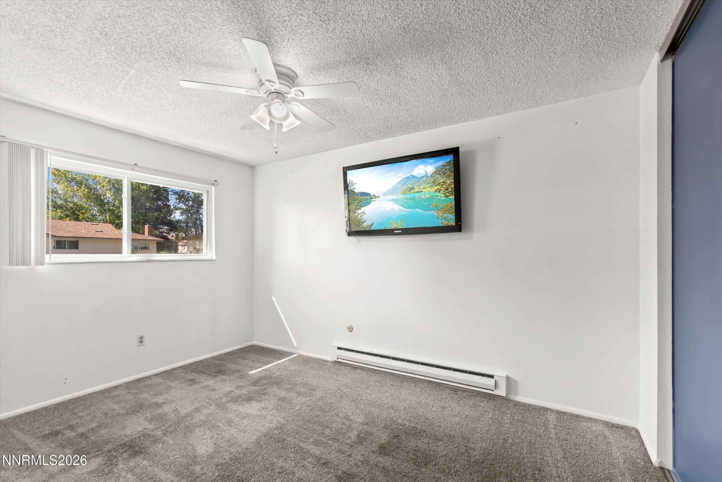 325 Smithridge Park Property Photo 7