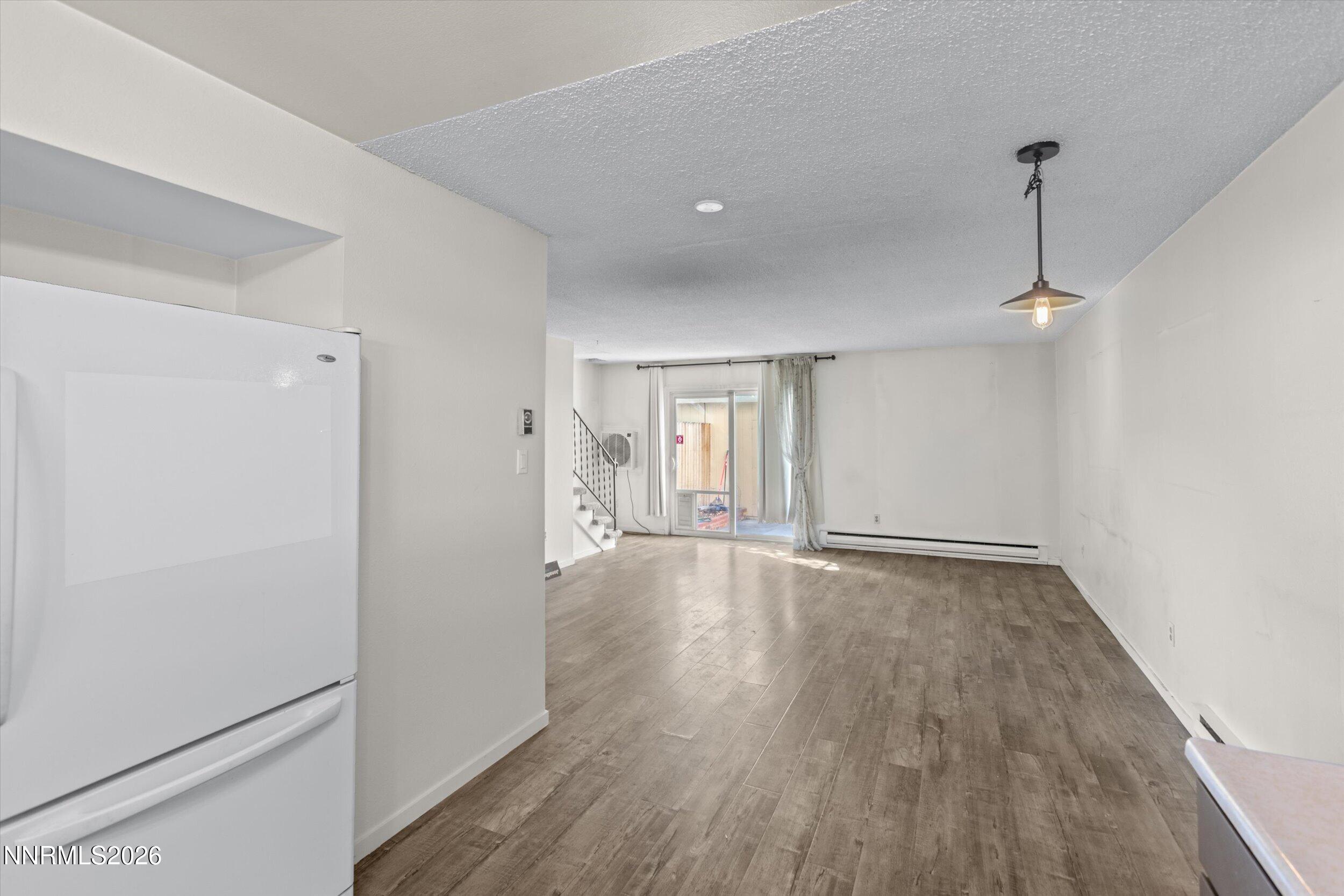 325 Smithridge Park Property Photo 10