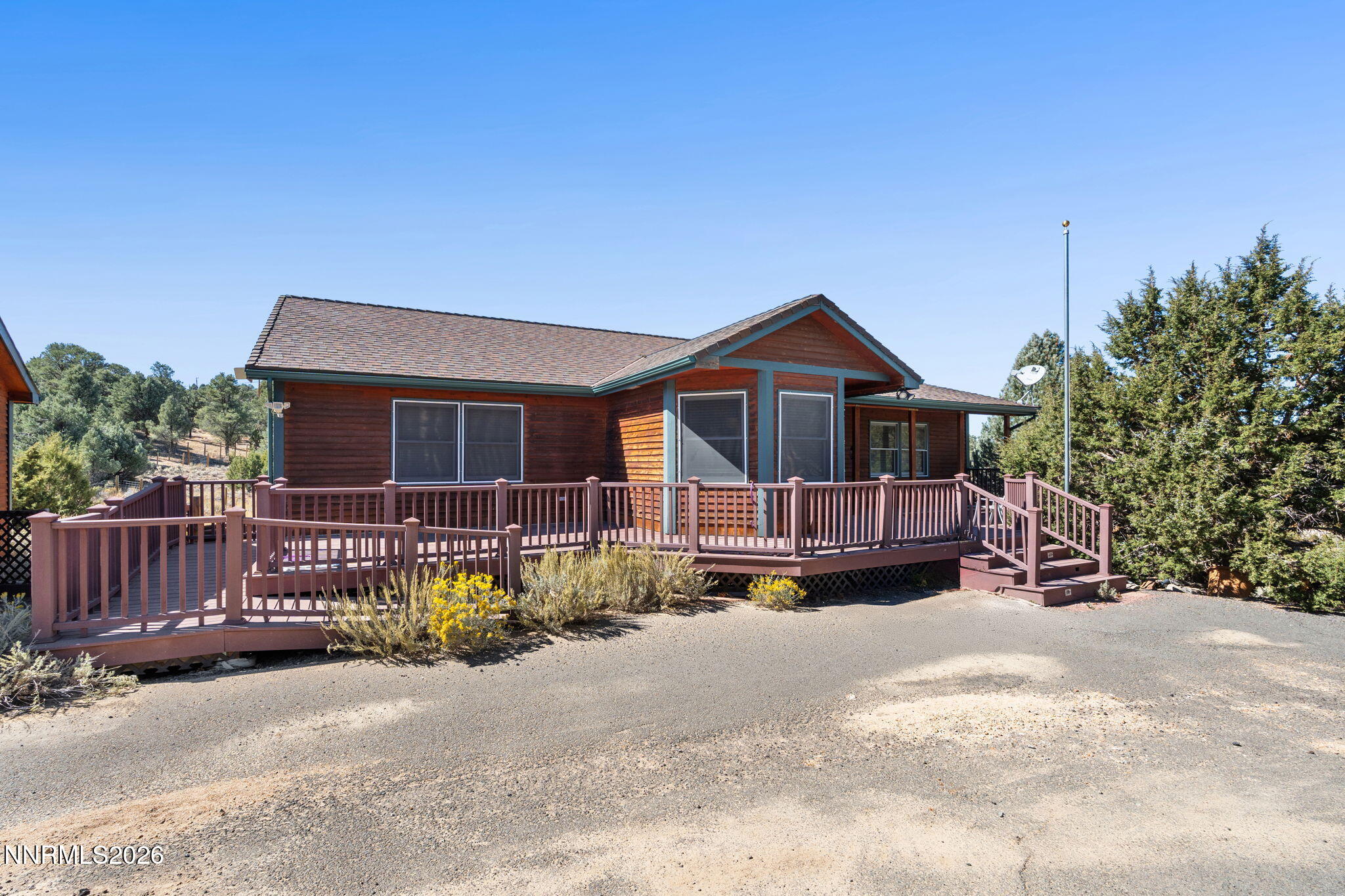 21361 Crestview Road Property Photo 2
