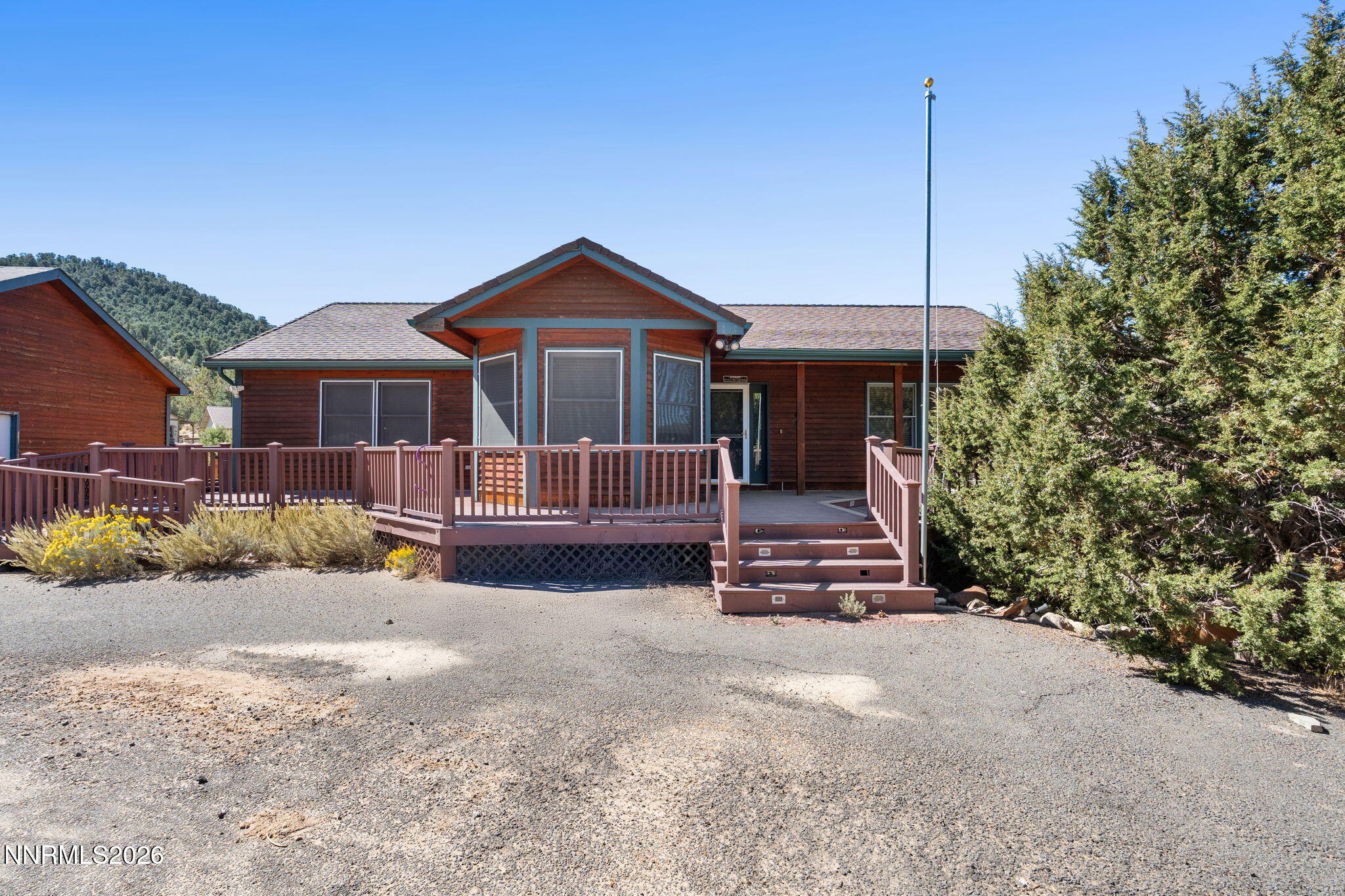 21361 Crestview Road Property Photo 4