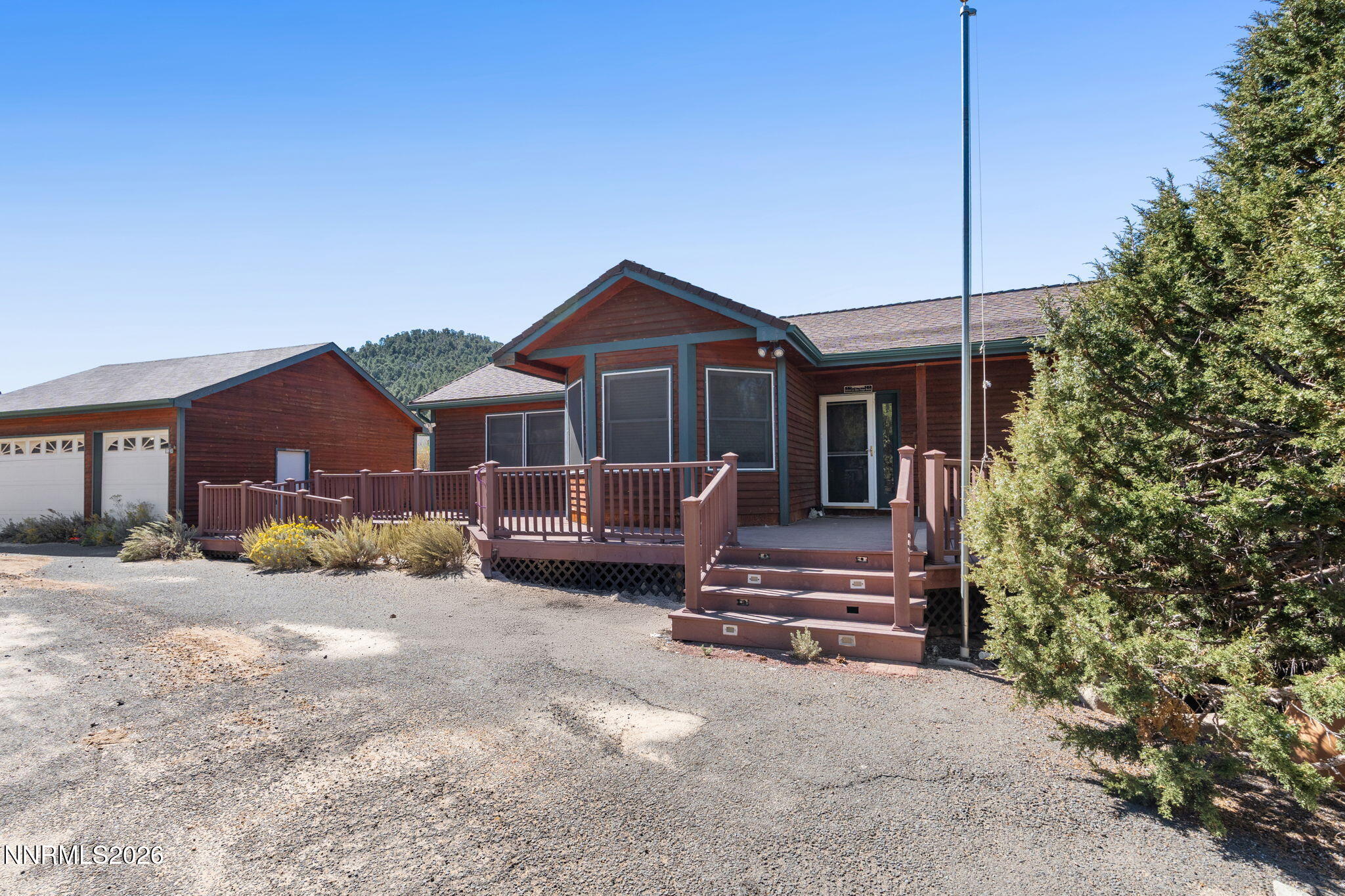 21361 Crestview Road Property Photo 5