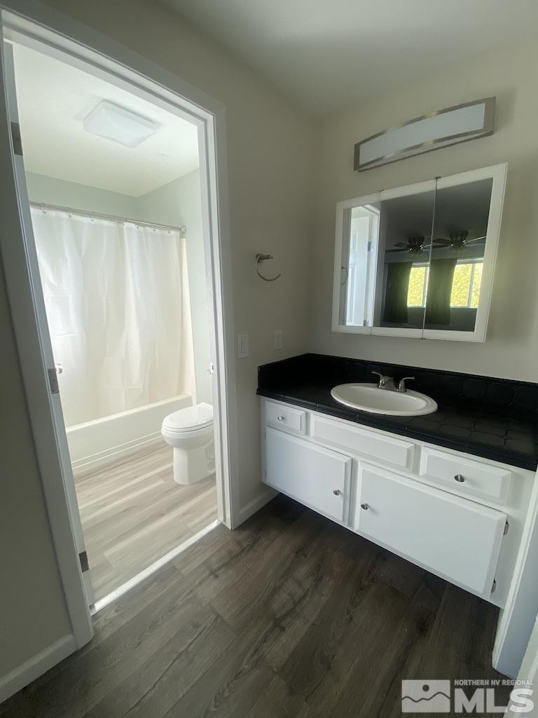 2464 Rosemary Drive Property Photo 7
