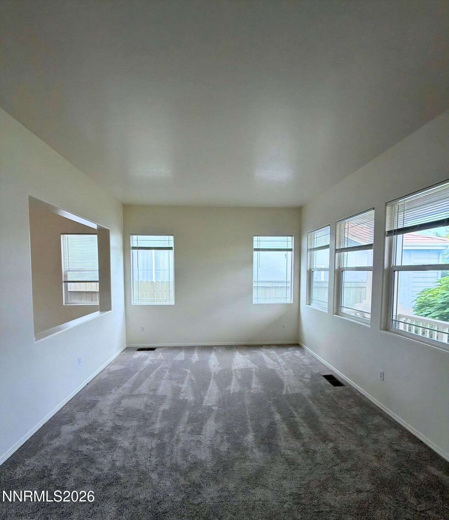 1640 Cattlemen Court Property Photo 3