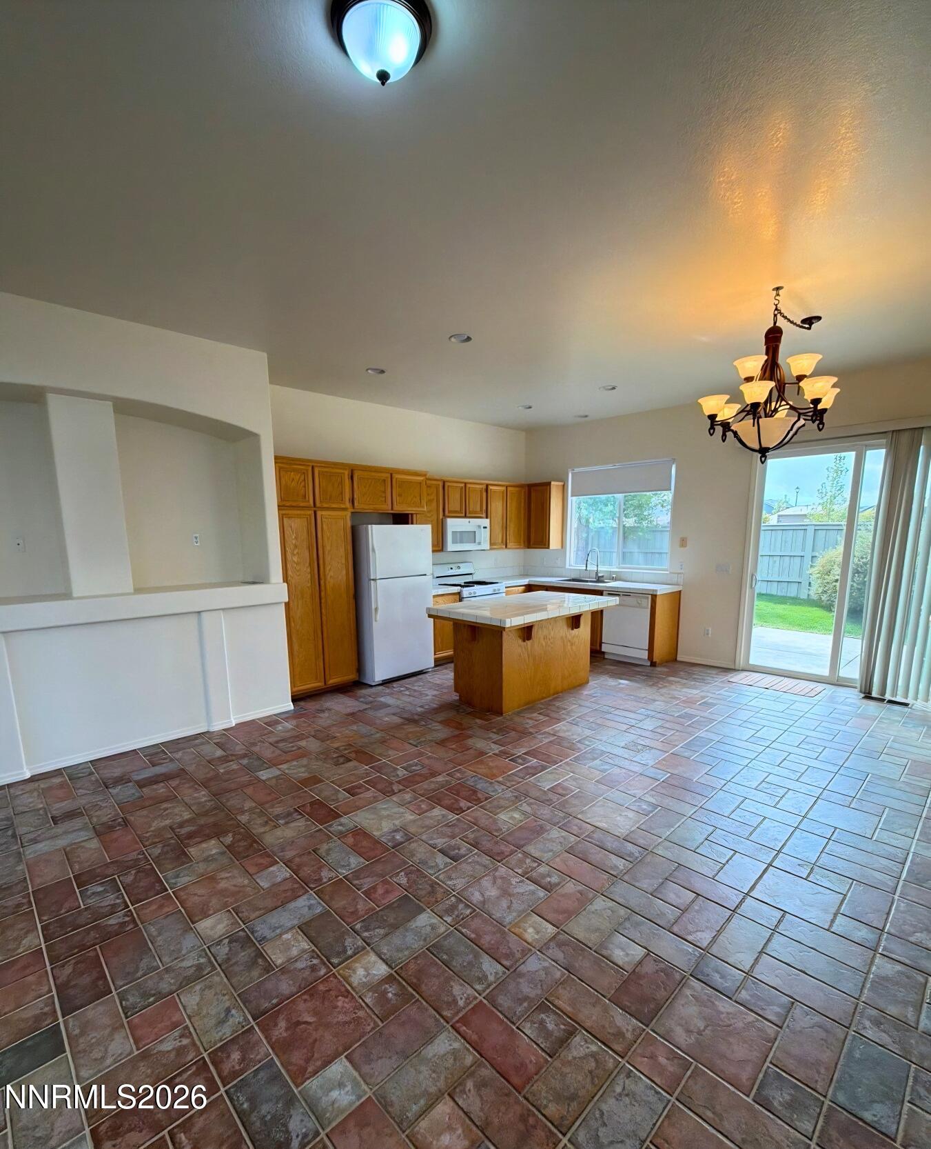 1640 Cattlemen Court Property Photo 4