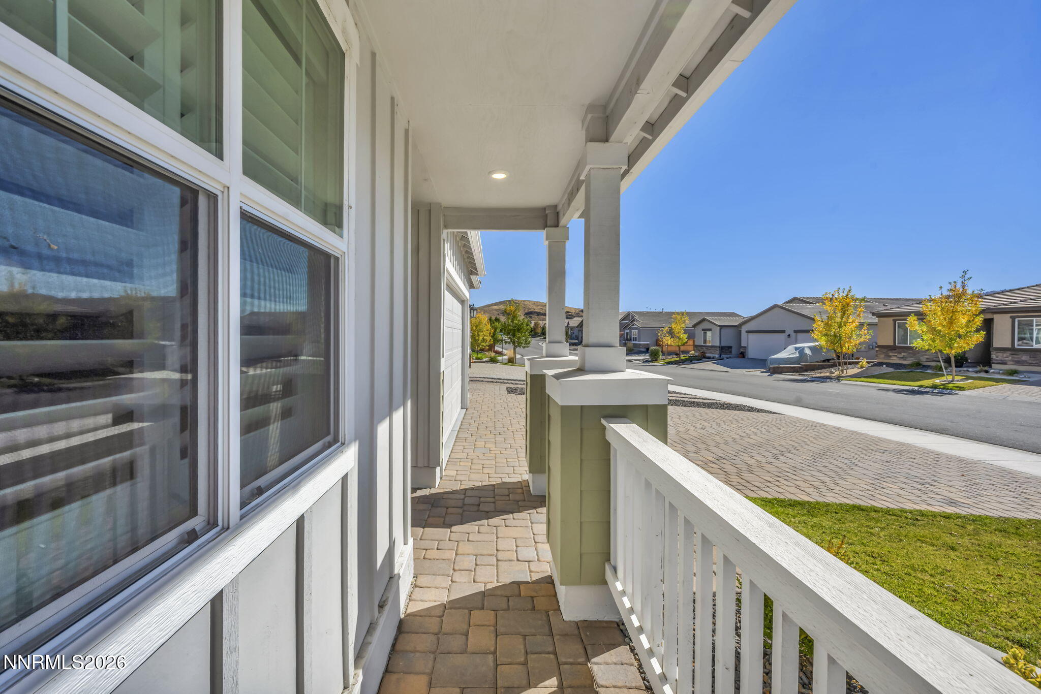 8355 Fenhollow Drive Property Photo 4