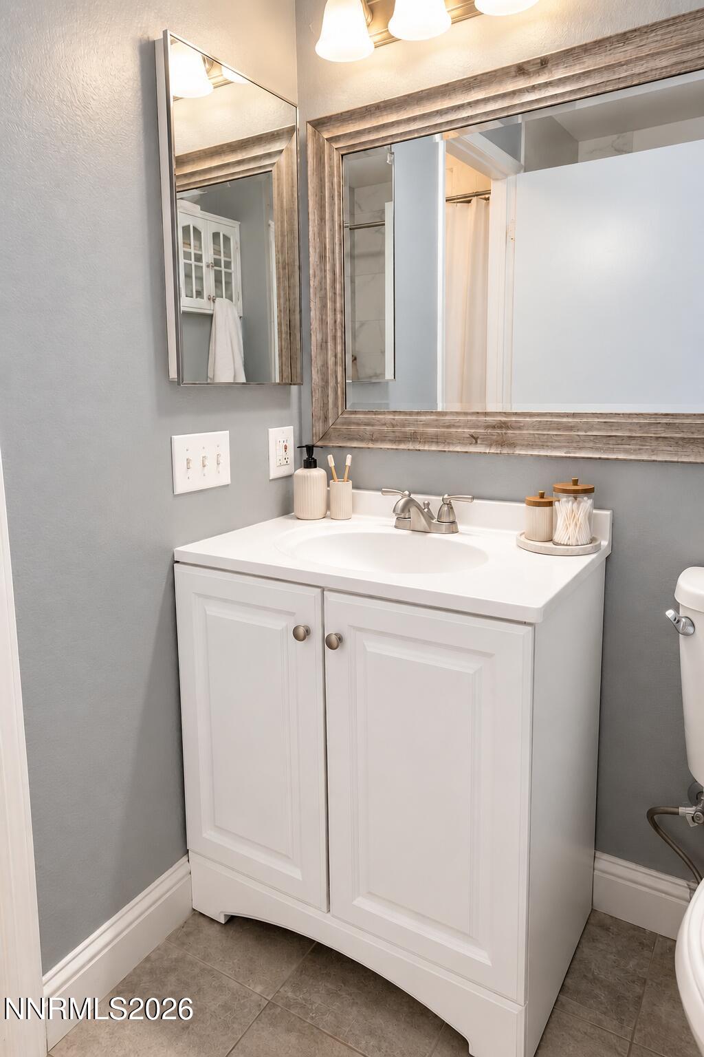2364 Roundhouse Road Property Photo 5