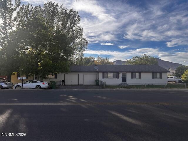 378 W Minor Street Property Photo 1