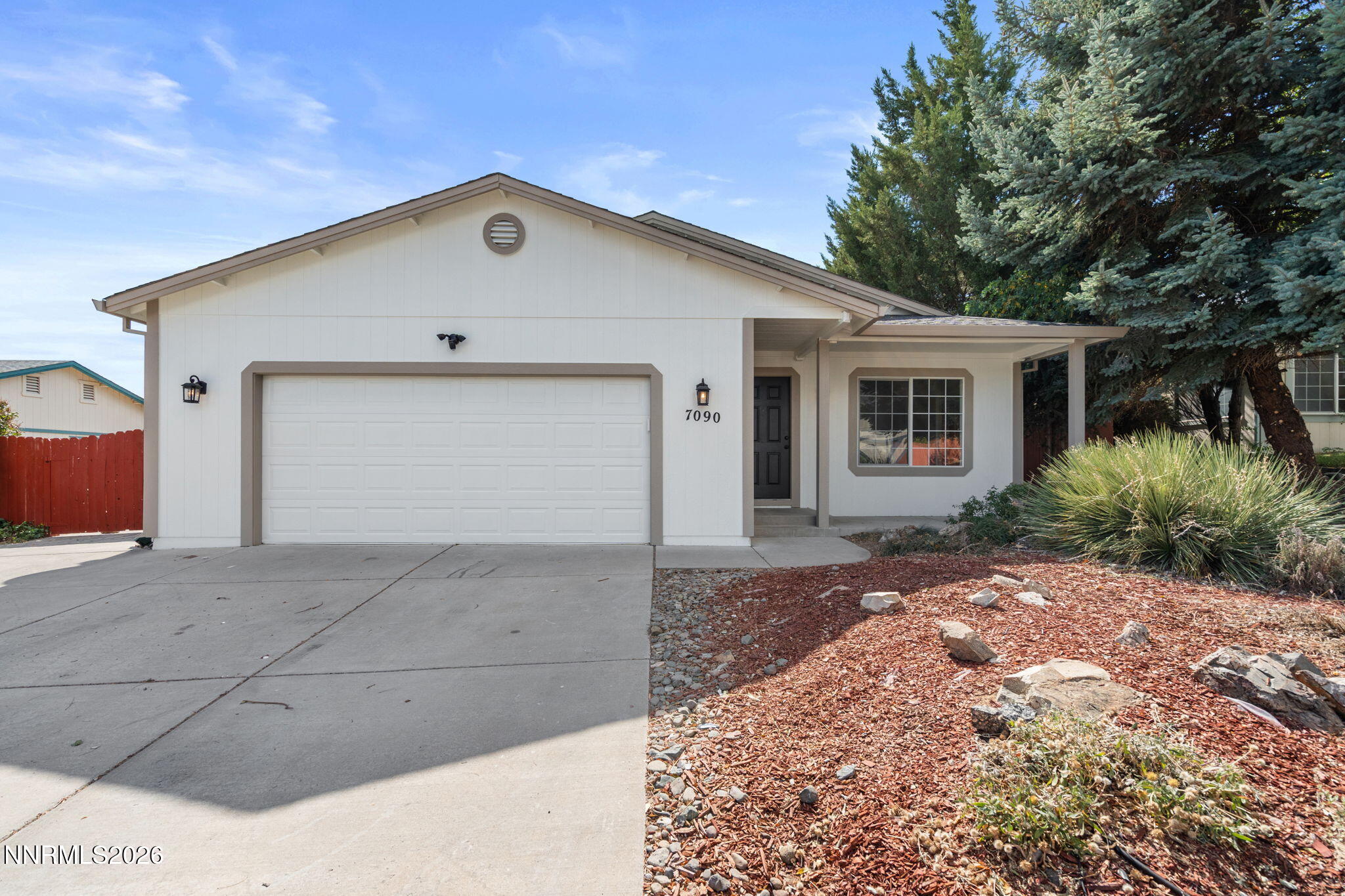 7090 Strauss Drive Property Photo 1