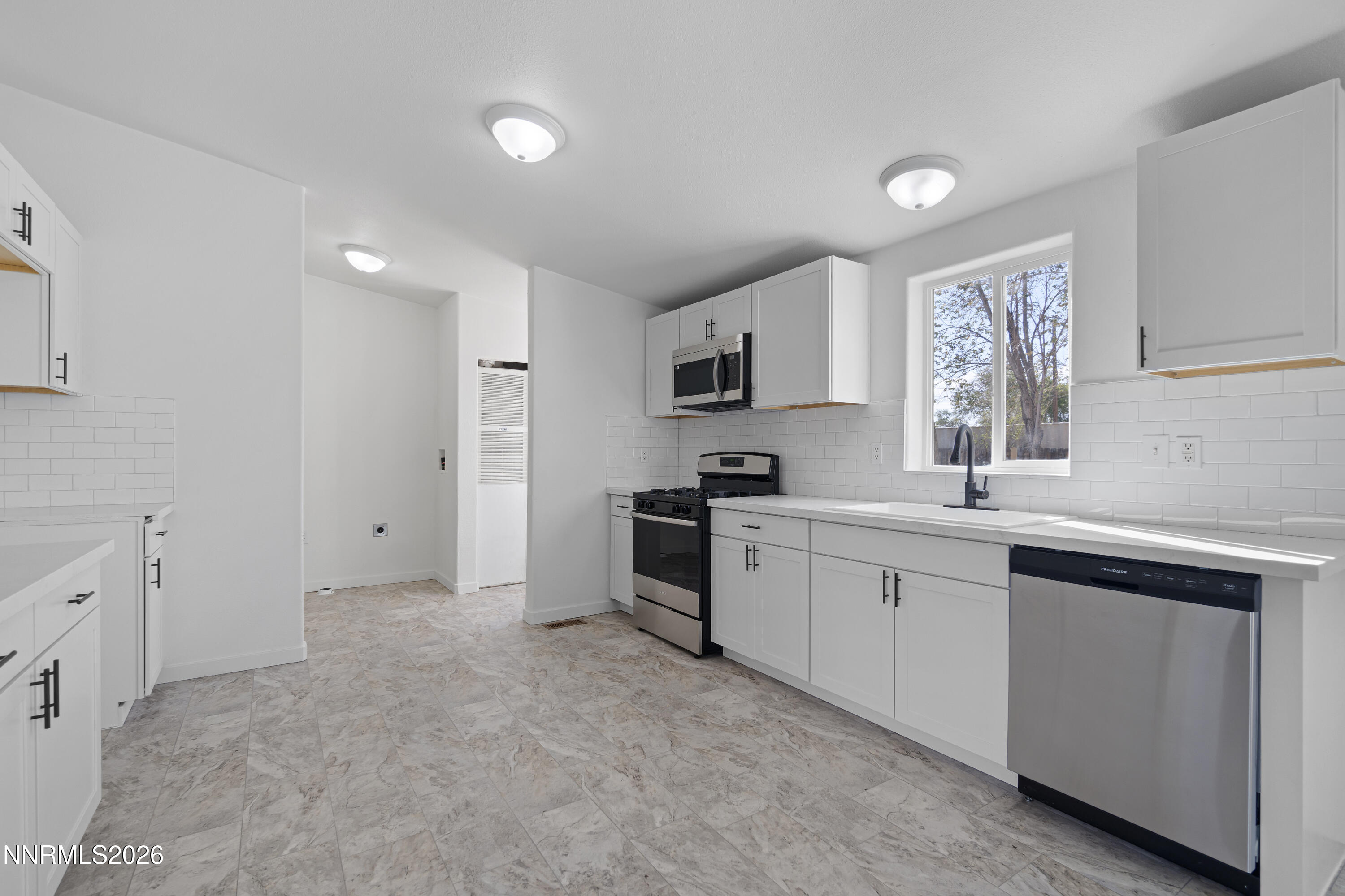 2890 Truckee Street Property Photo 11