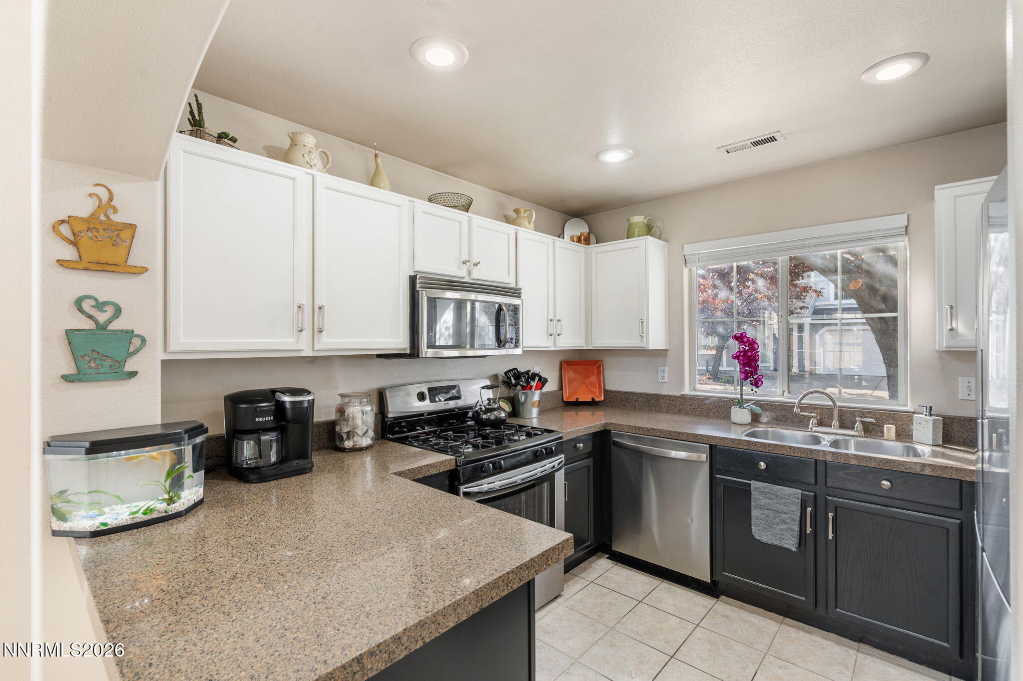 3142 Winter Rose Circle Property Photo 2