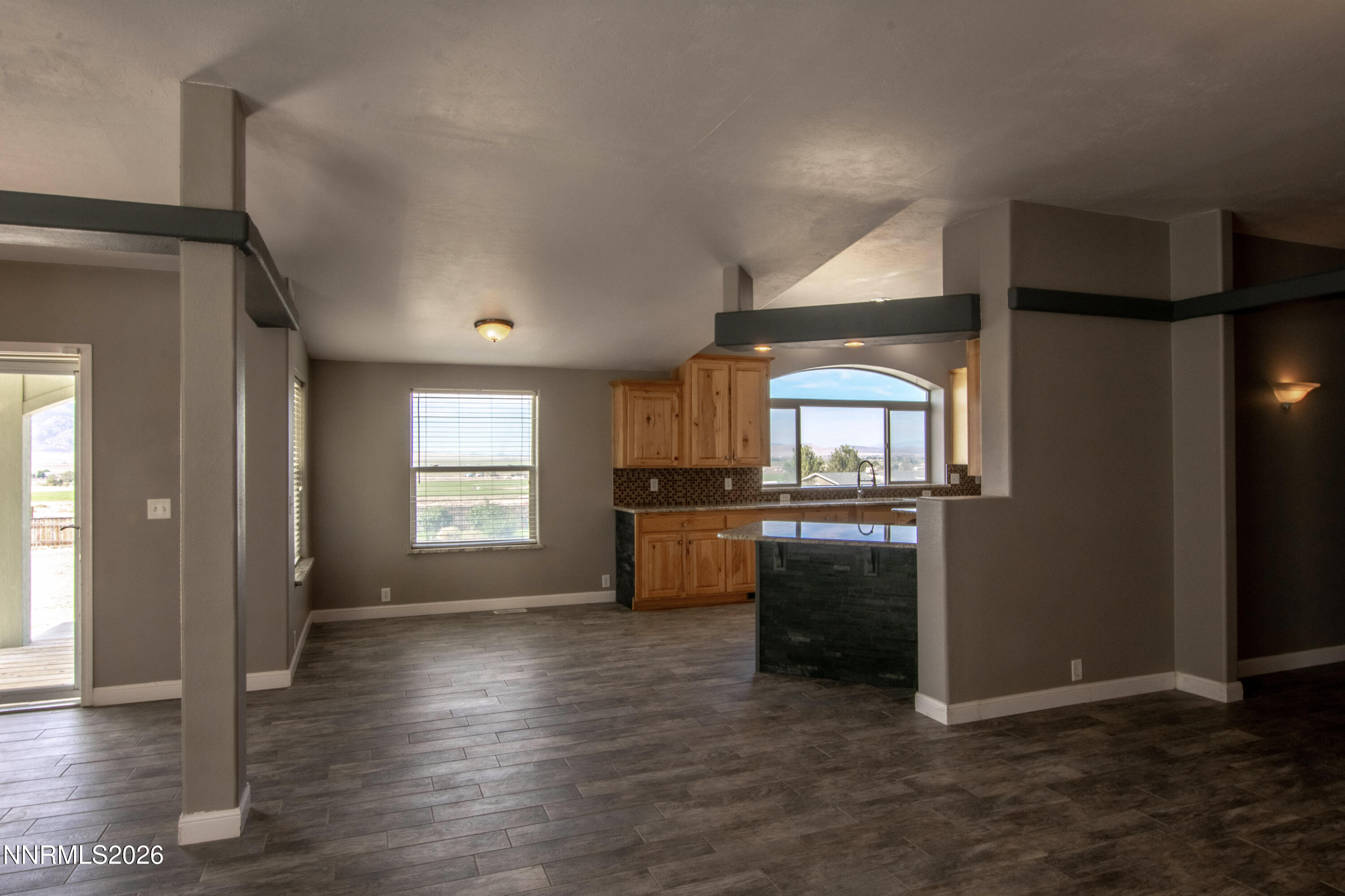 10725 Spur Street Property Photo 7