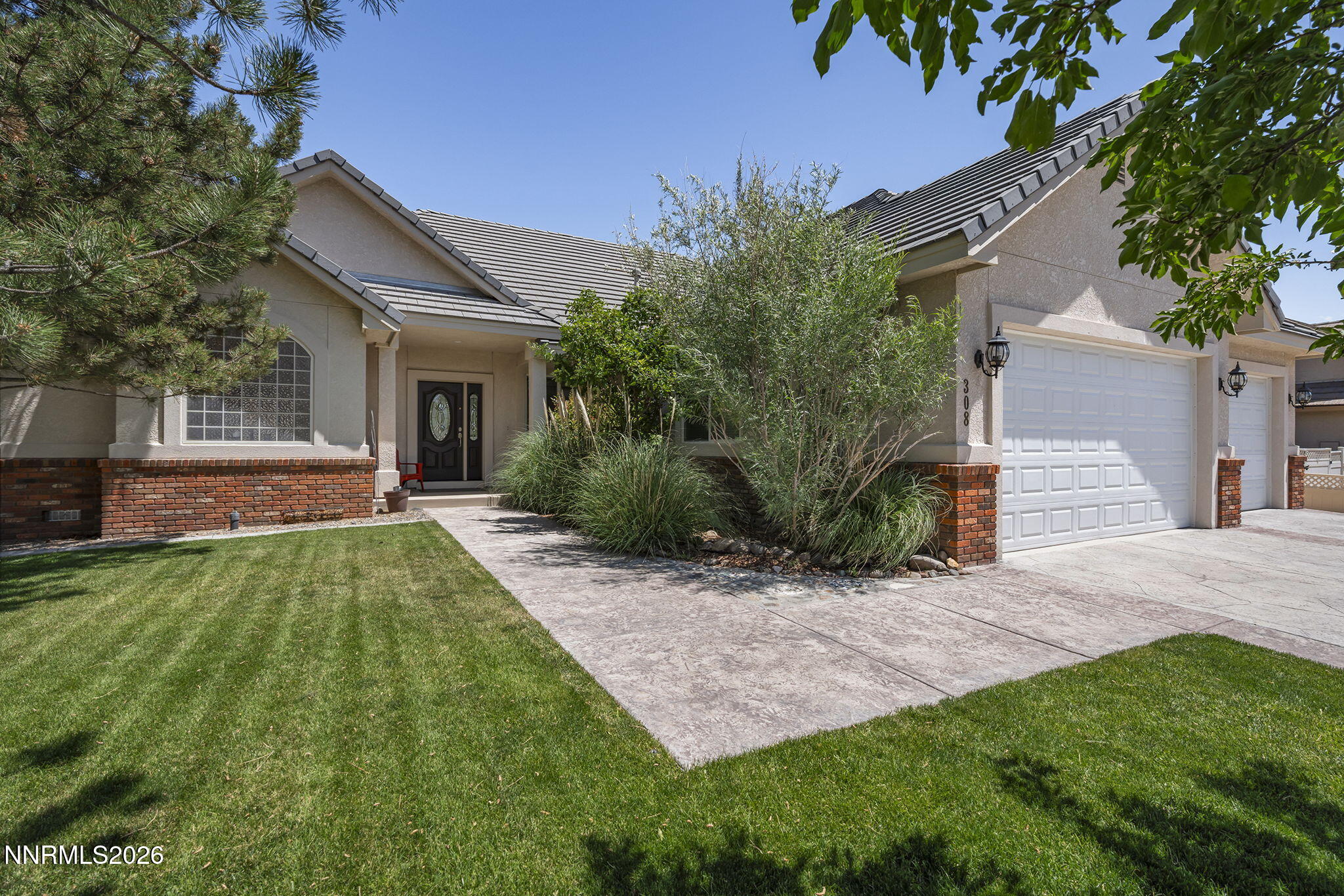 308 San Roma Drive Property Photo 1