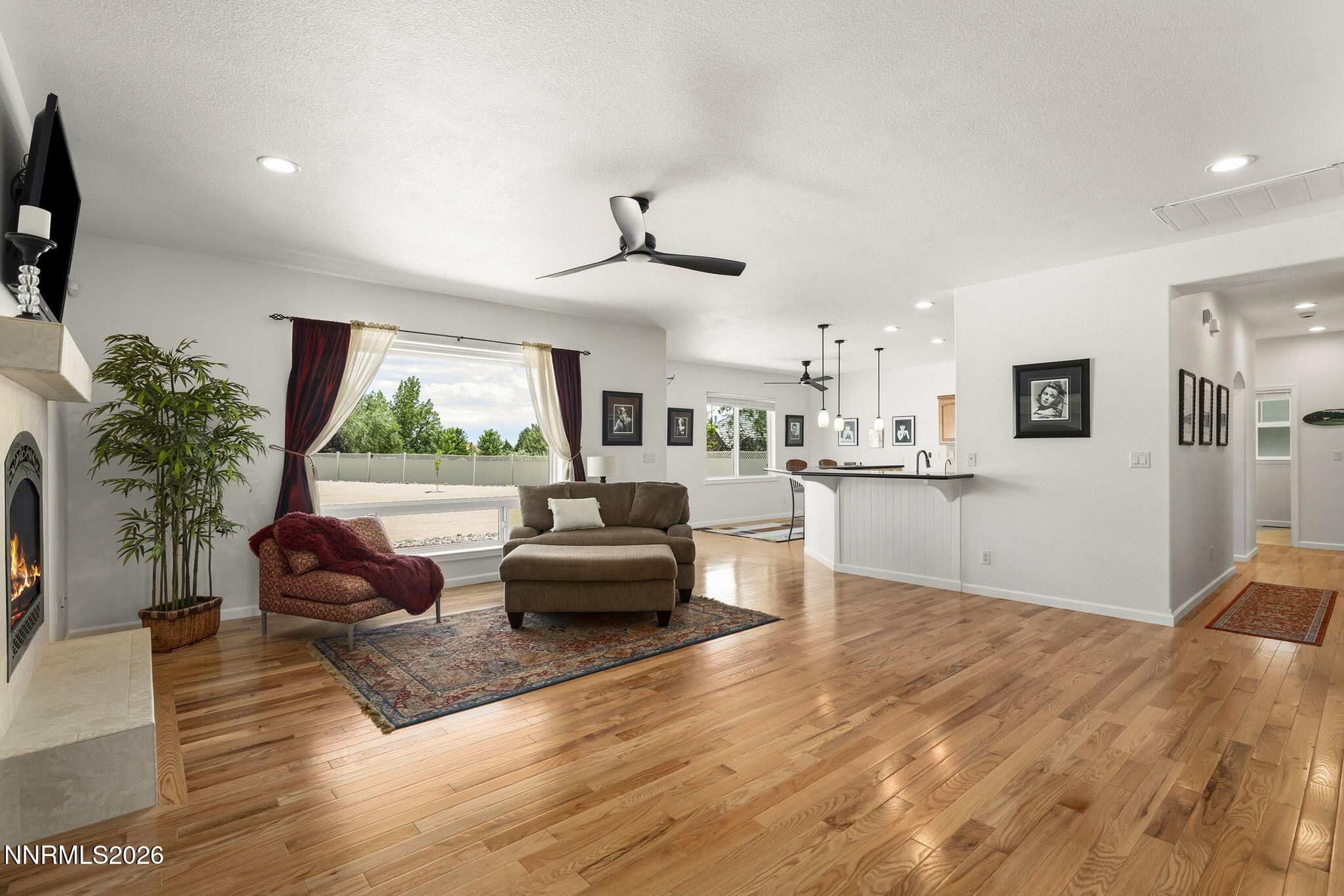 308 San Roma Drive Property Photo 3