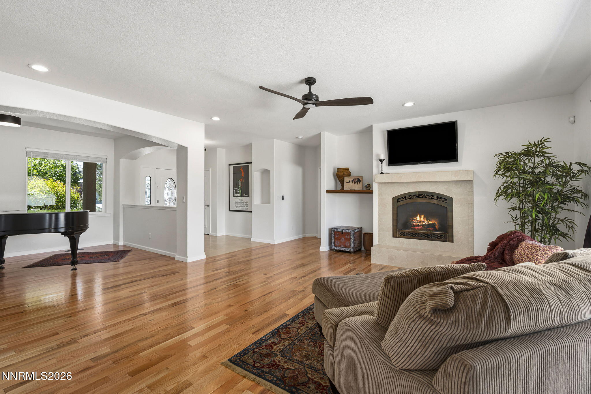 308 San Roma Drive Property Photo 6