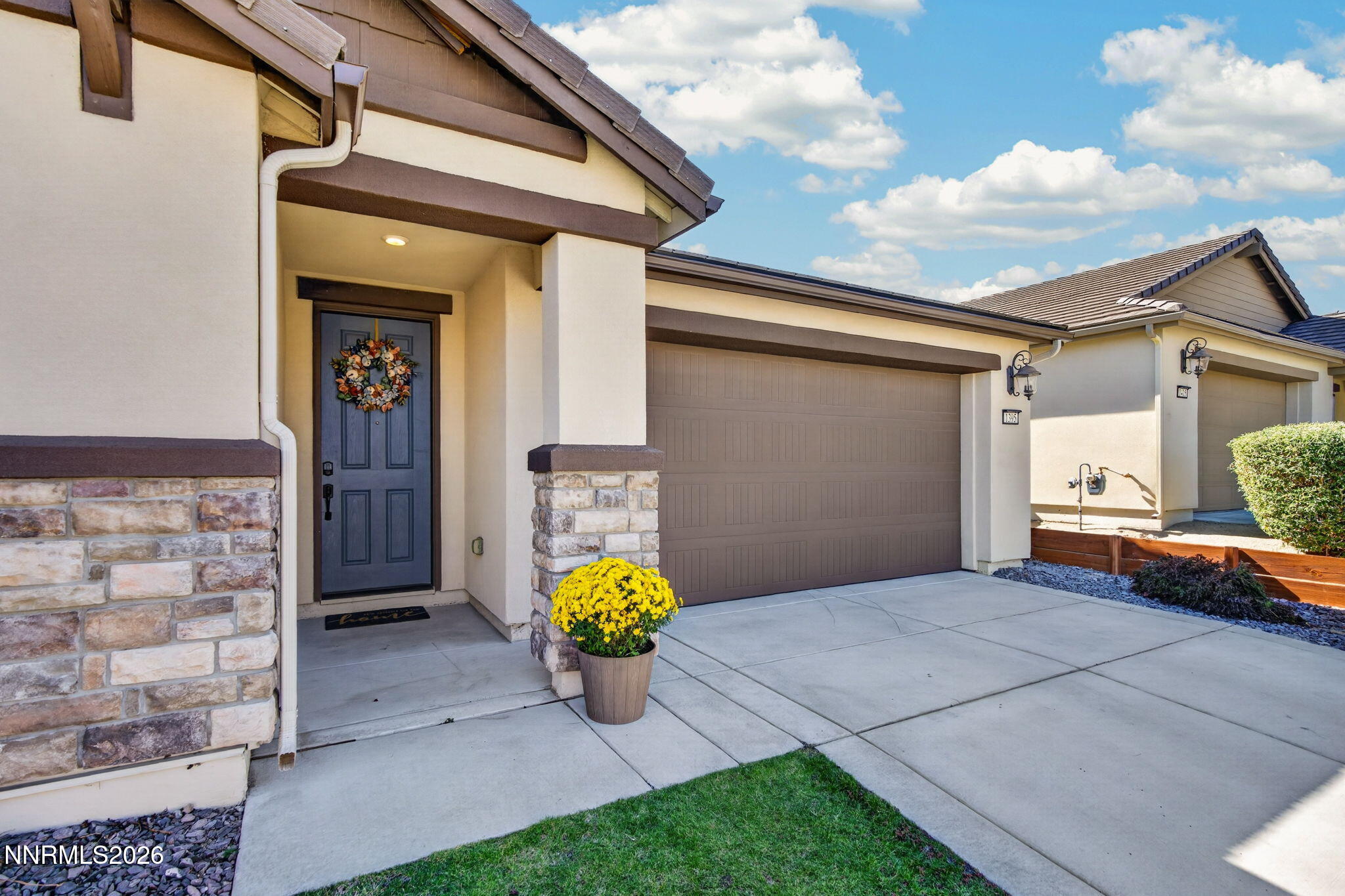 1395 Ione Pass Trail Property Photo 4