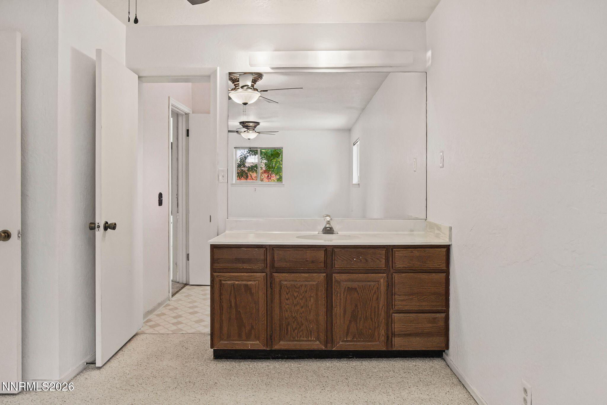 500 Sheckler Cut Off Property Photo 14