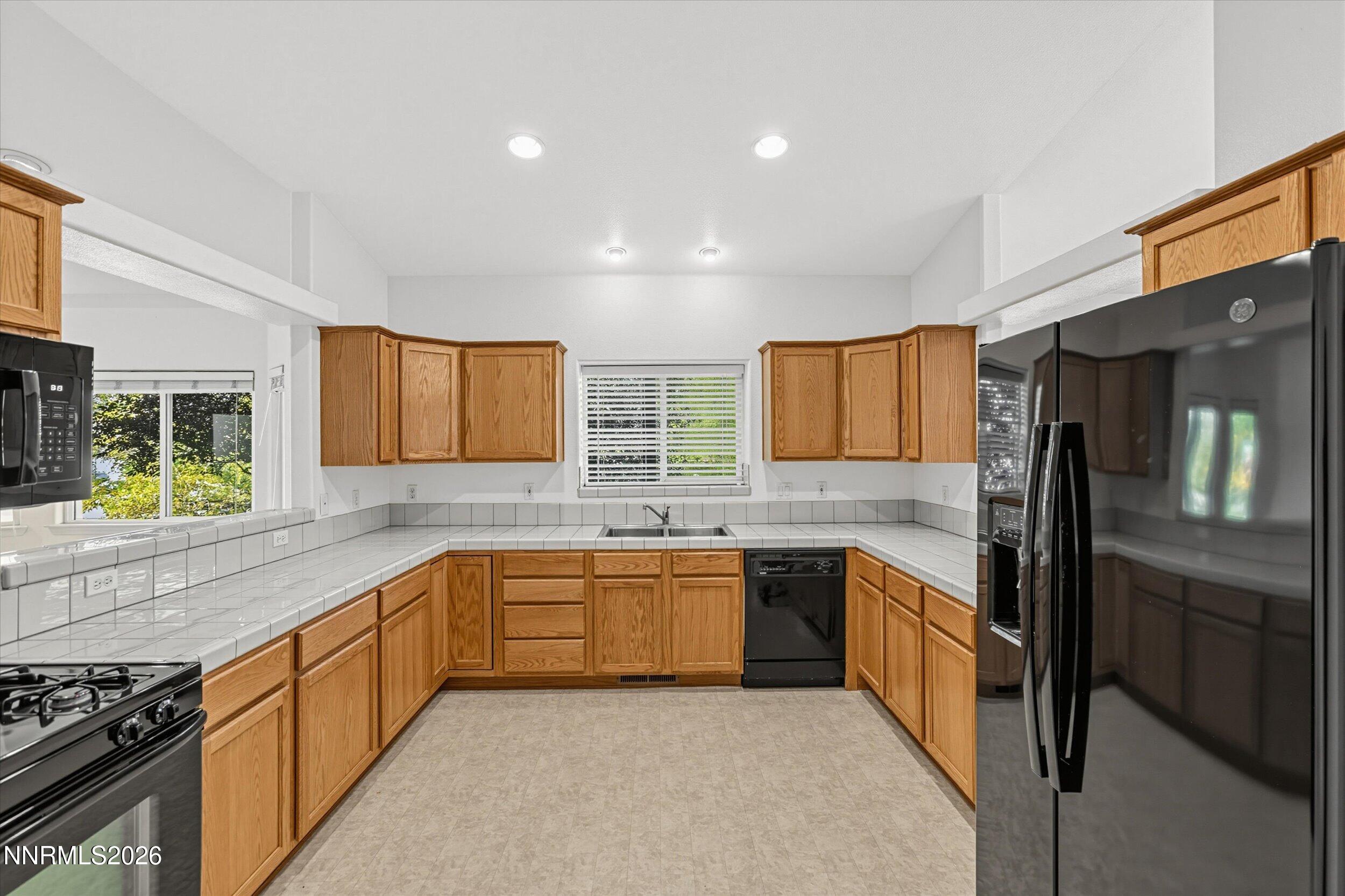 15 Caterpillar Court Property Photo 10