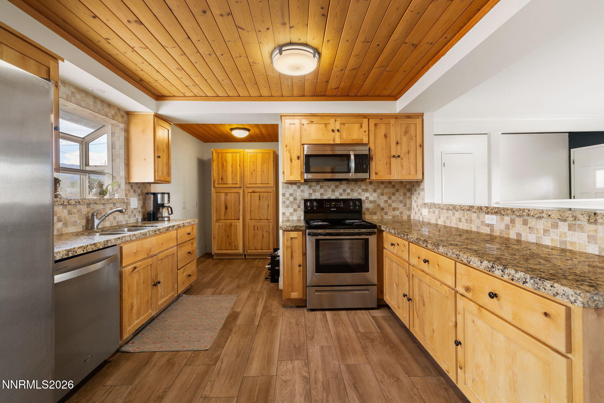 1469 Langley Drive Property Photo 12