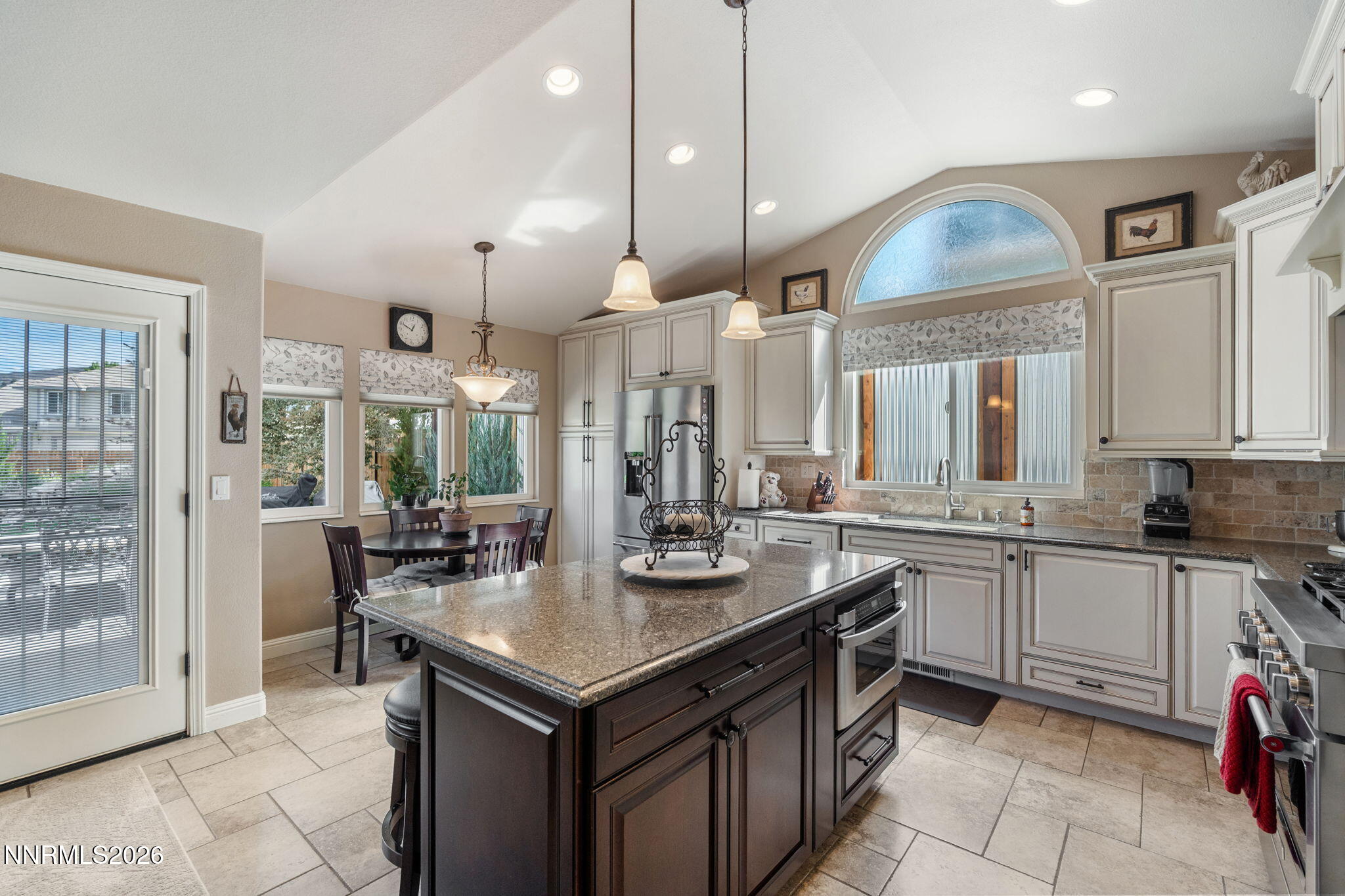 996 Country Ridge Drive Property Photo 17