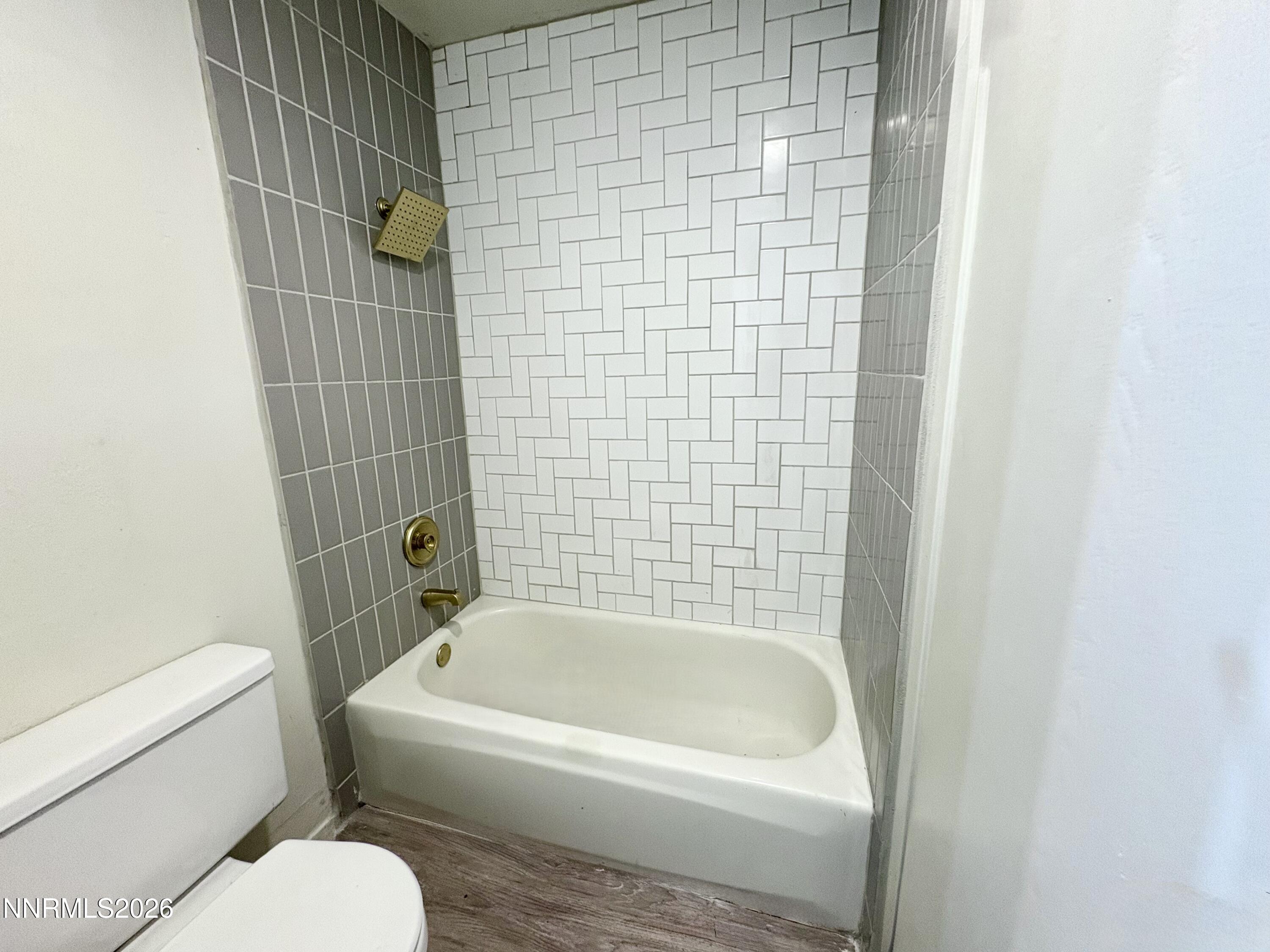 1009 Baywood Drive C Property Photo 25