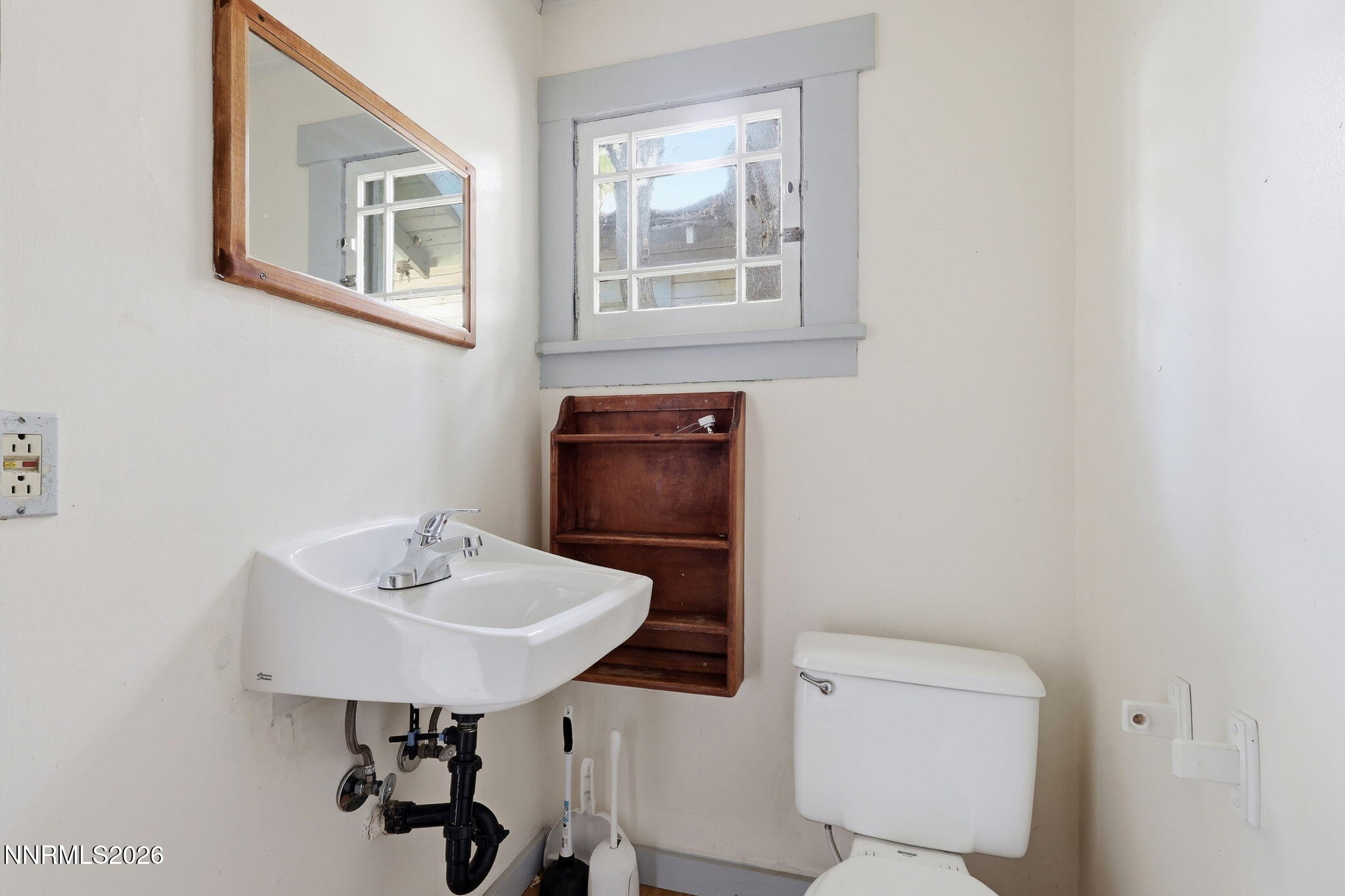 420 Holcomb Avenue Property Photo 11