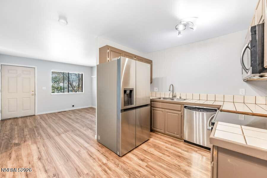 2911 E Tierra Verde Property Photo 9