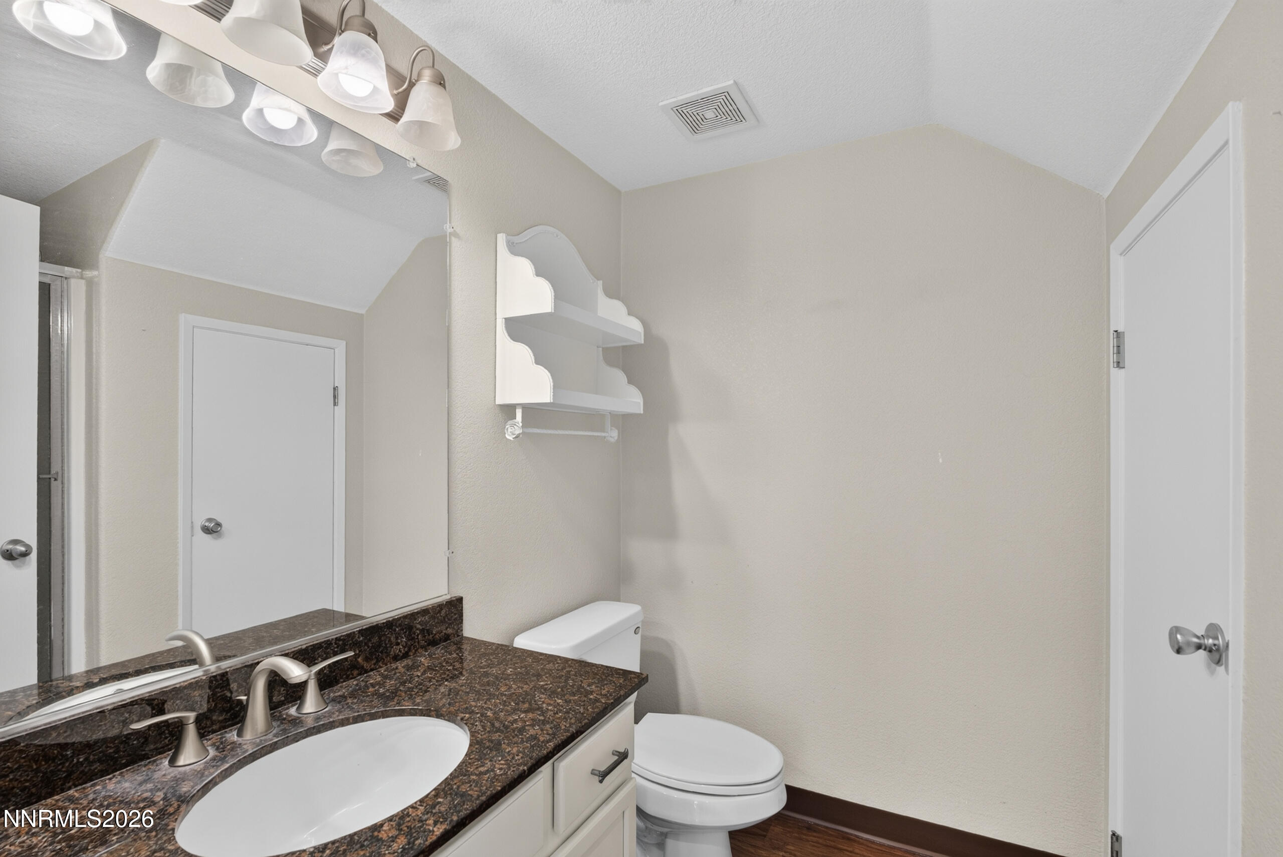 7920 Monterey Shores Drive Property Photo 8