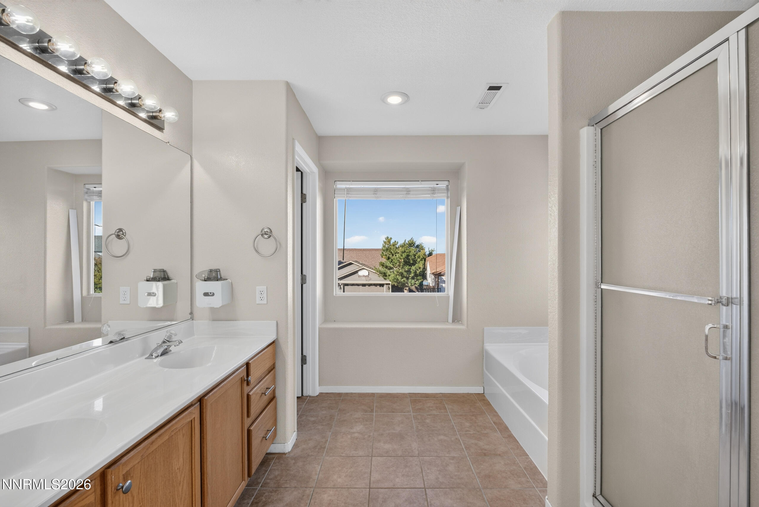 7920 Monterey Shores Drive Property Photo 10