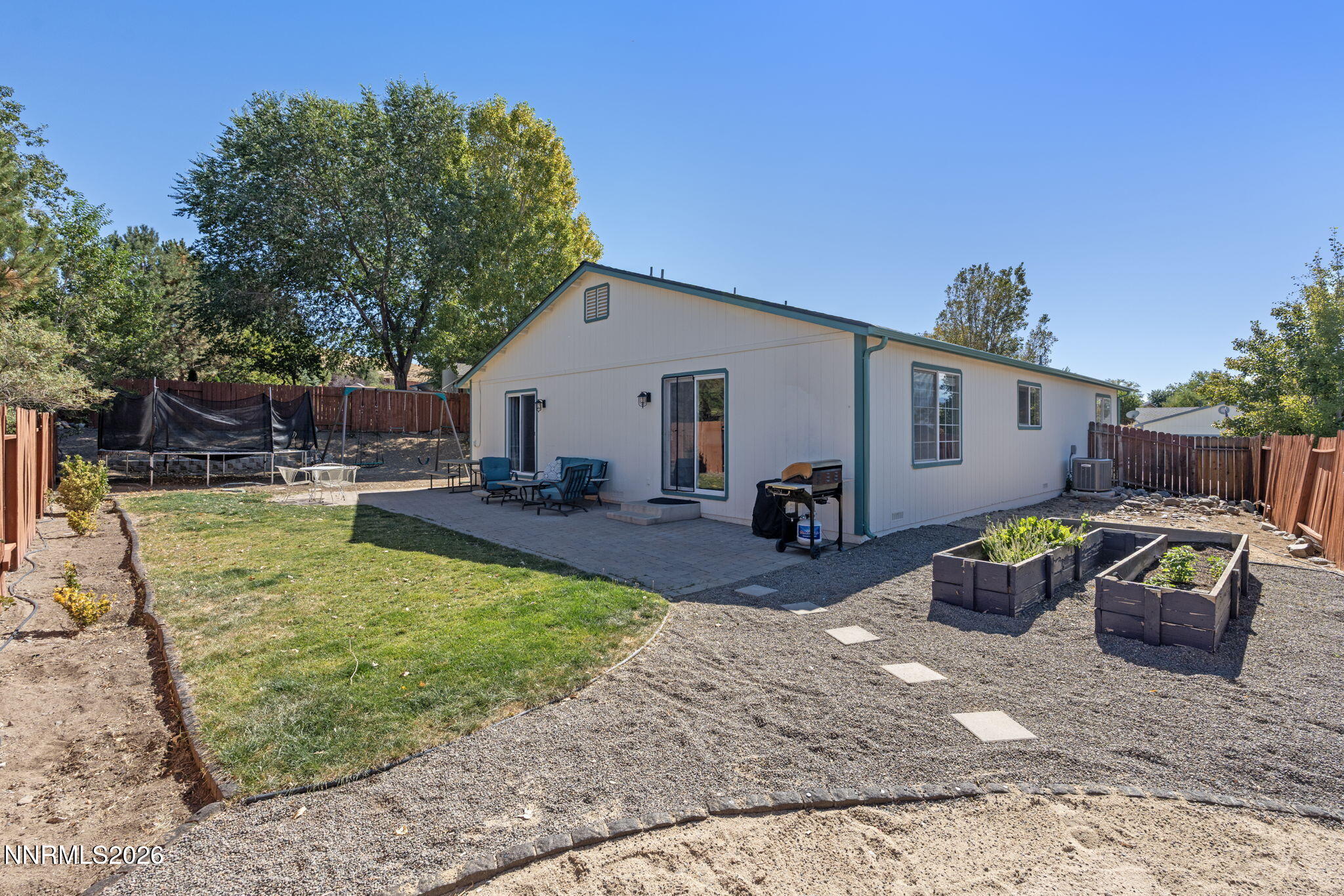 5687 Peach Court Property Photo 9
