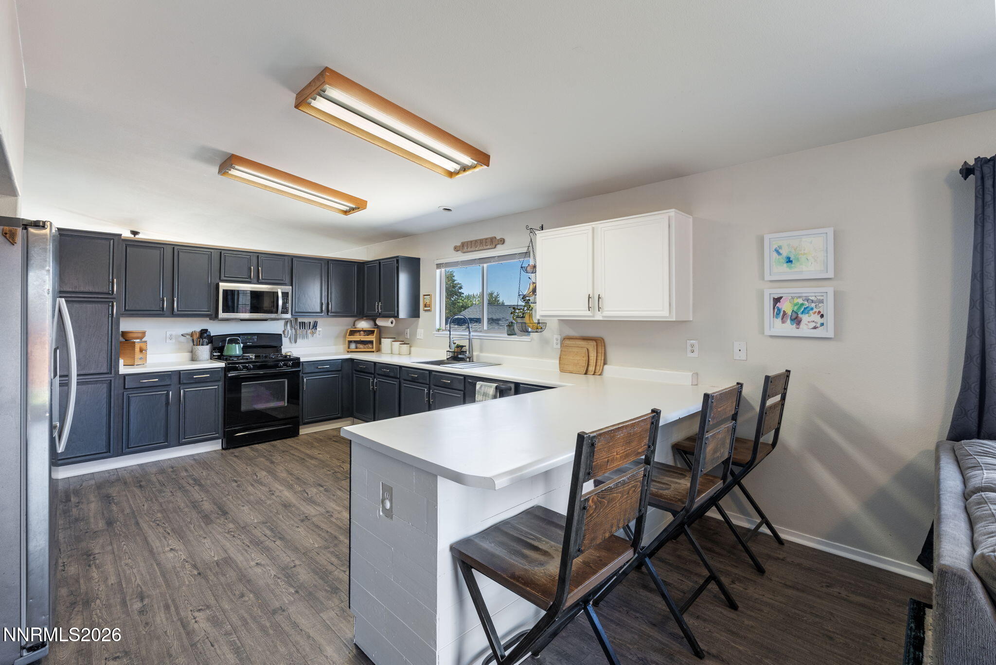 5687 Peach Court Property Photo 12