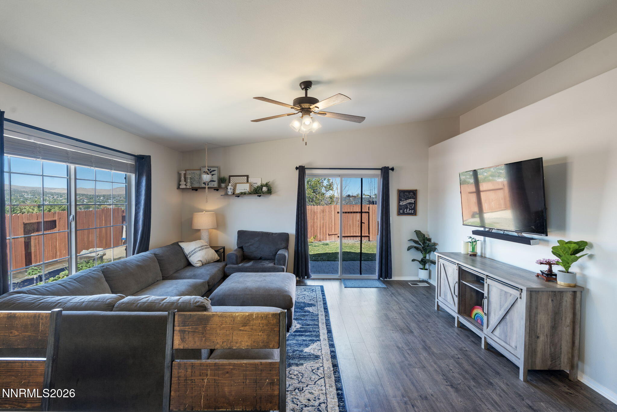 5687 Peach Court Property Photo 14