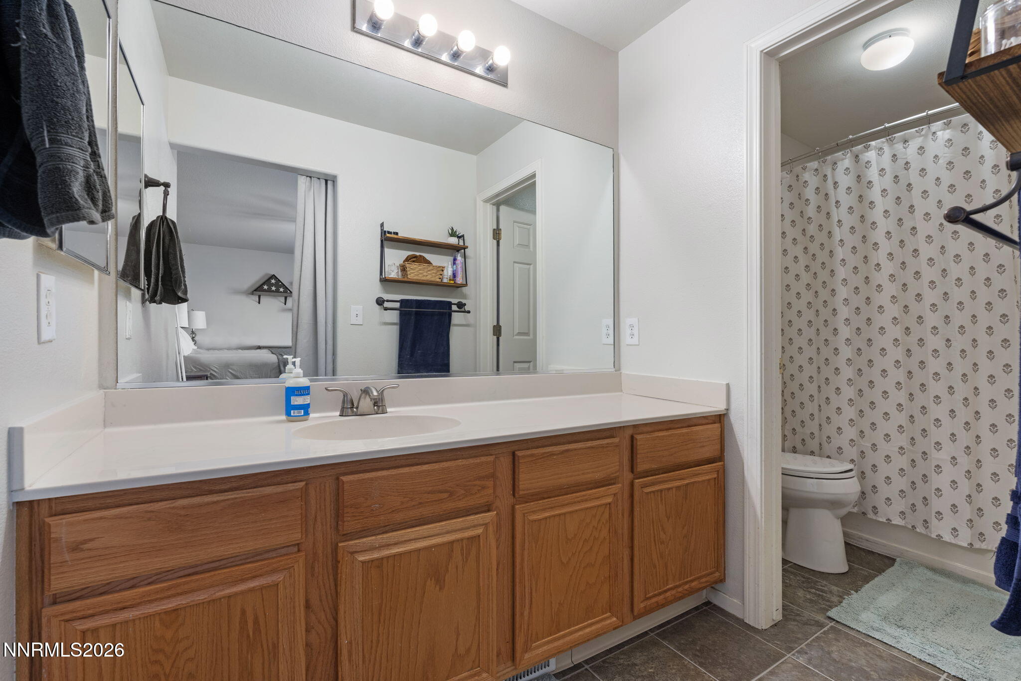 5687 Peach Court Property Photo 17
