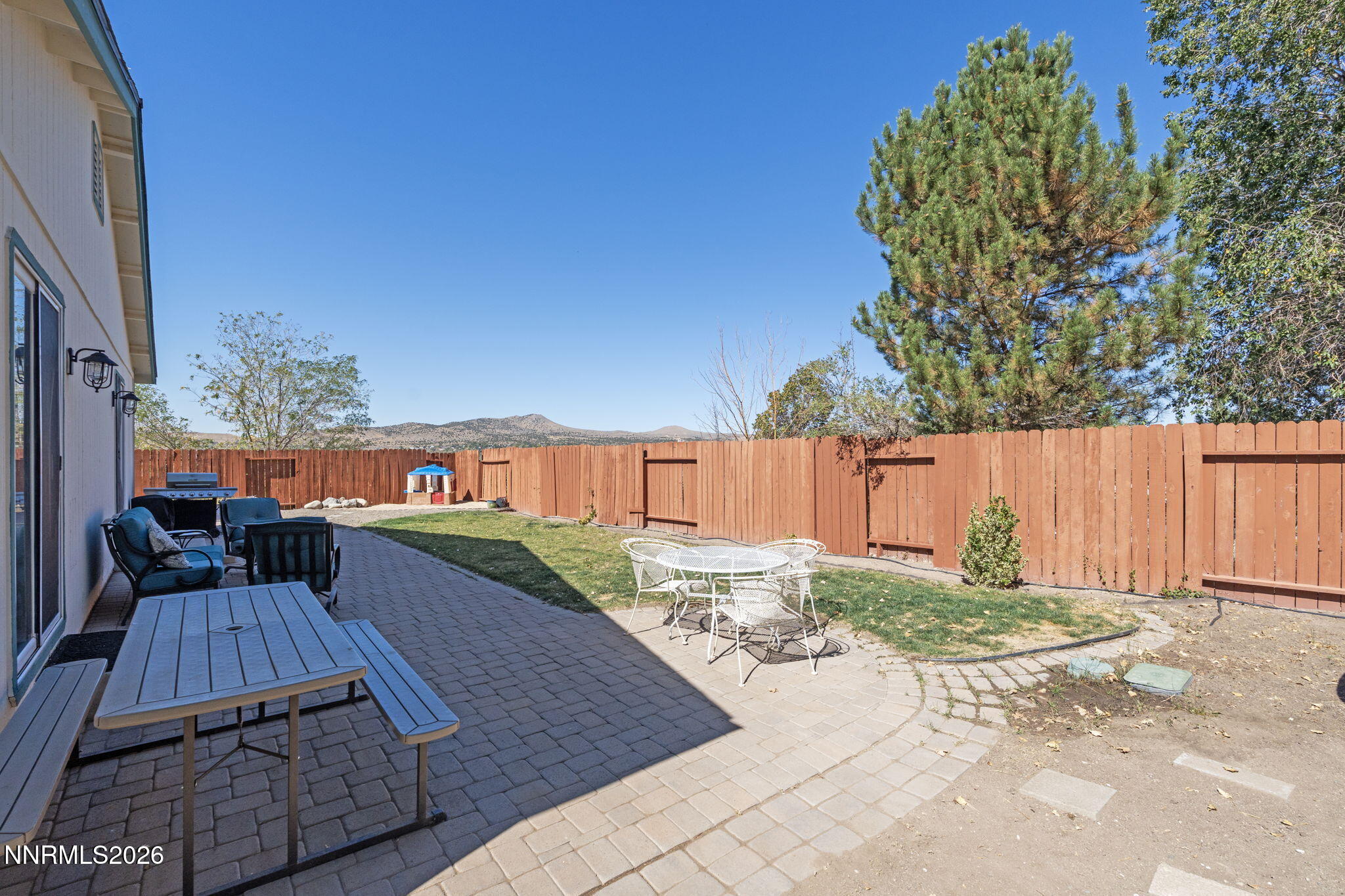 5687 Peach Court Property Photo 25