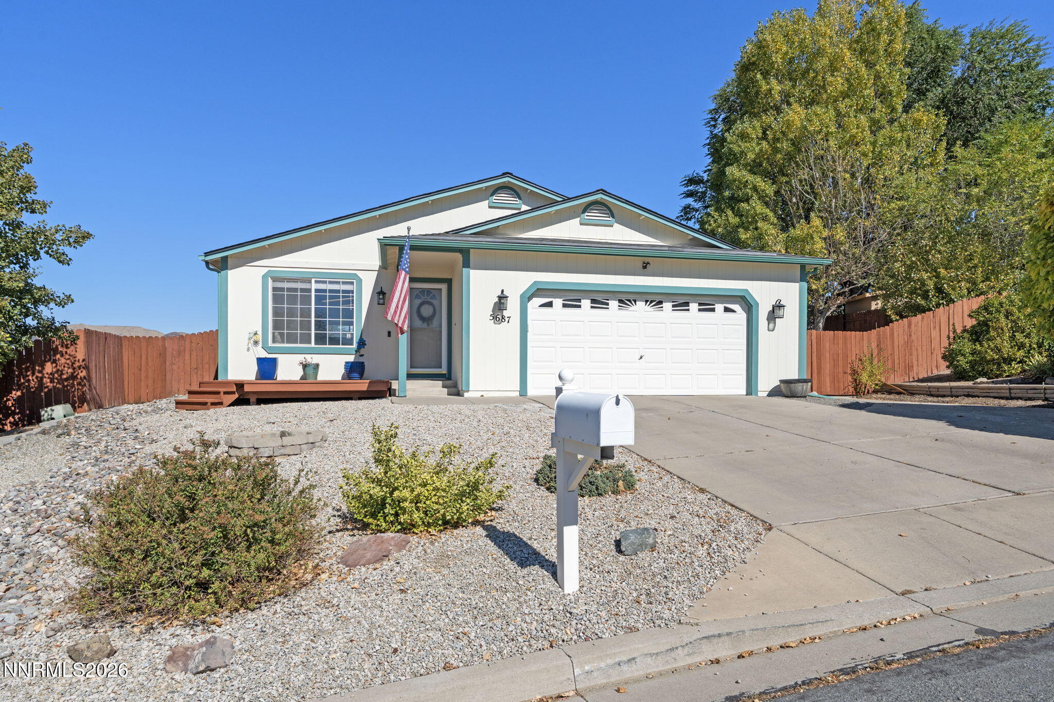 5687 Peach Court Property Photo 31