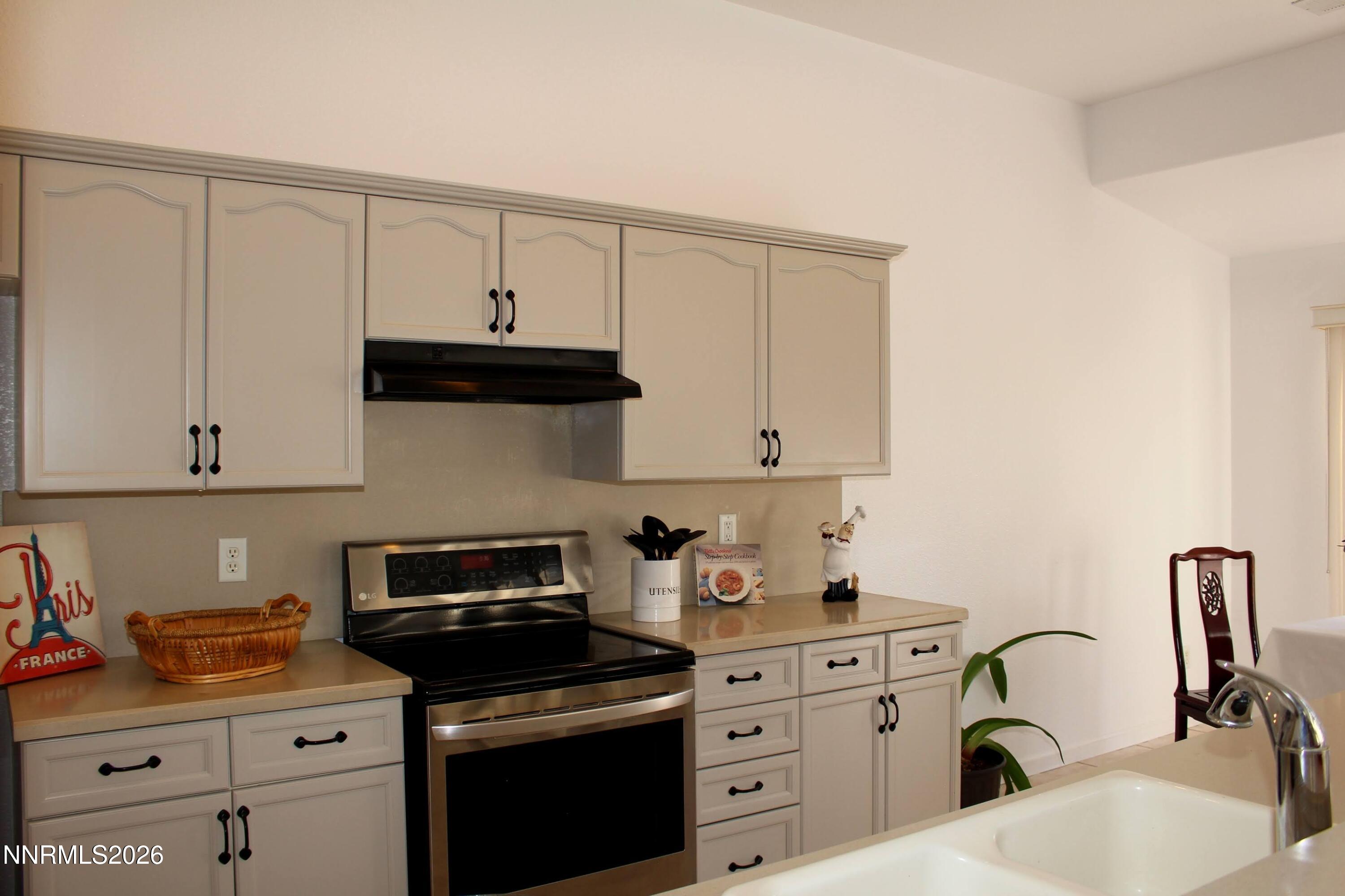 1750 Glen Cove Court Property Photo 18