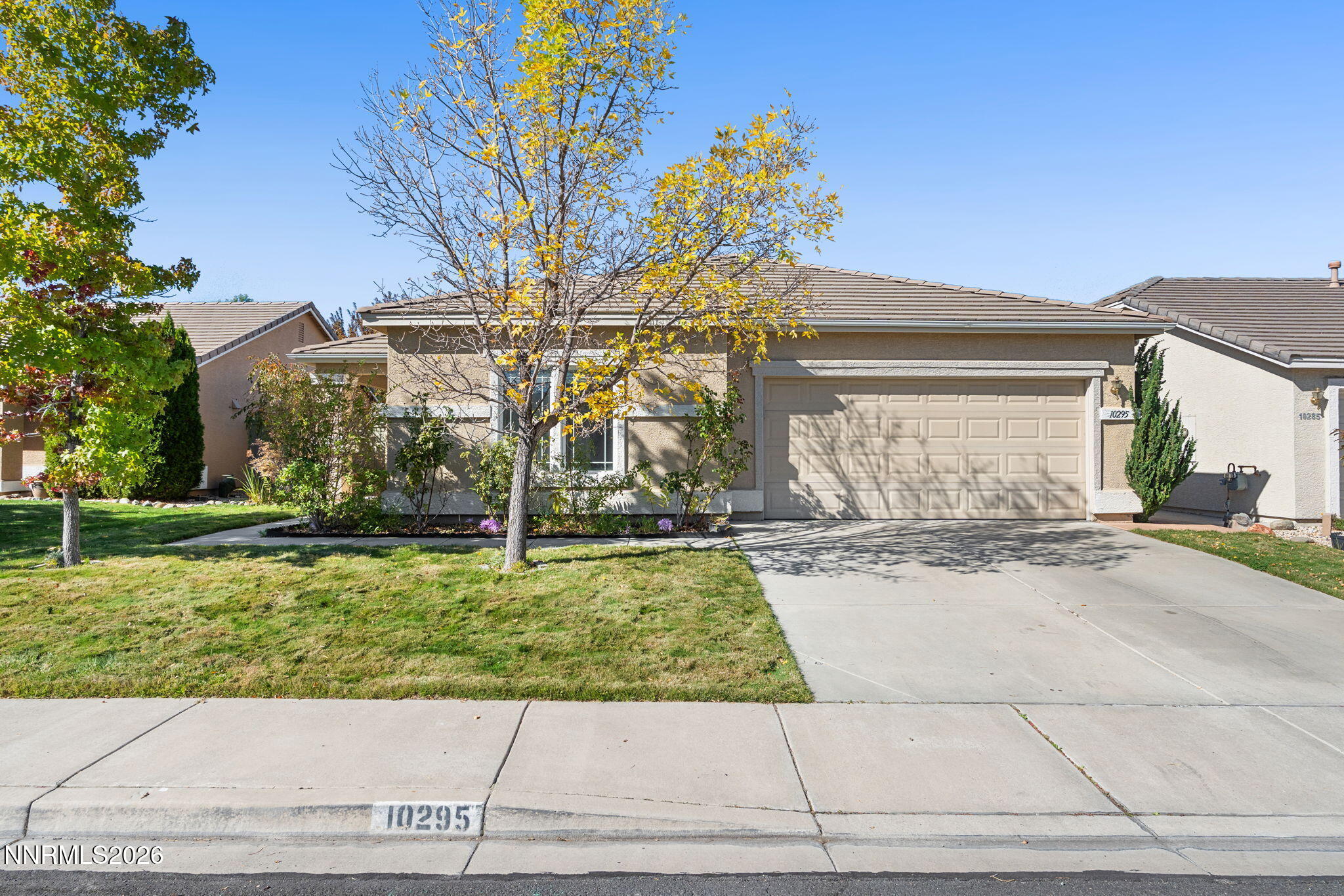10295 Lucente Way Property Photo 2