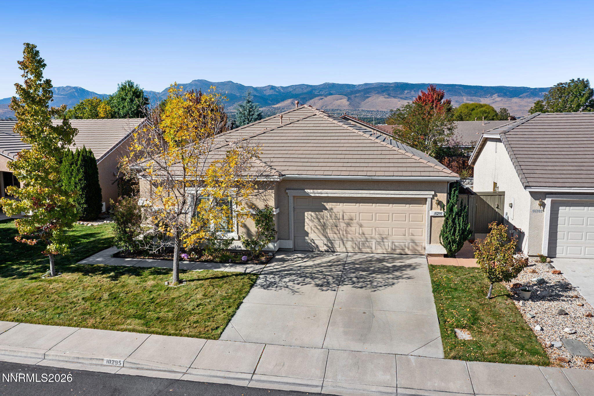 10295 Lucente Way Property Photo 6