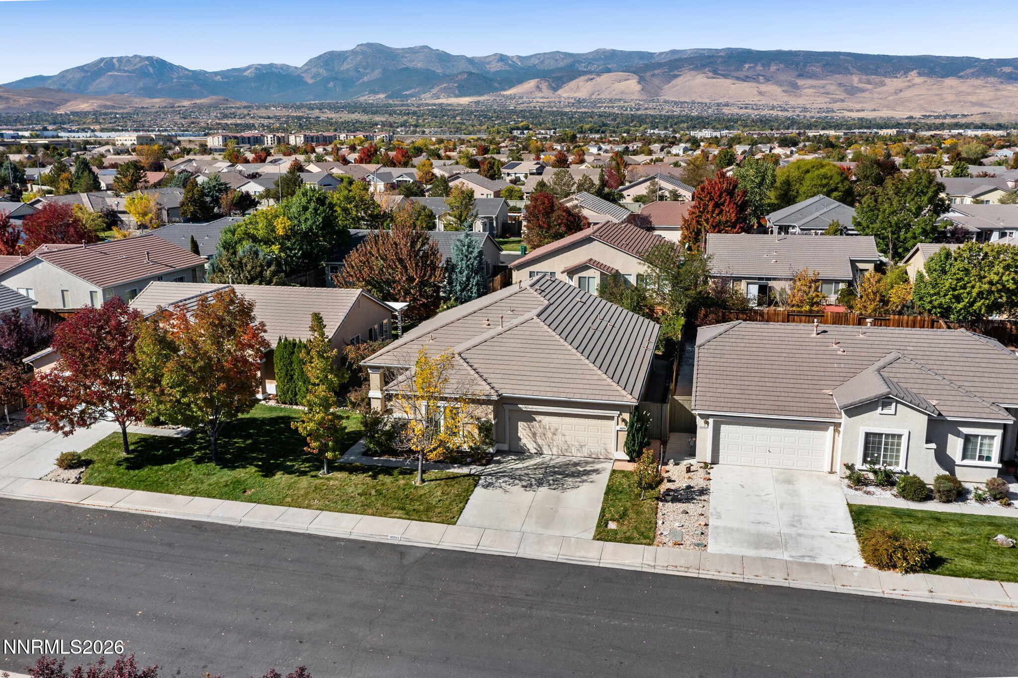10295 Lucente Way Property Photo 8