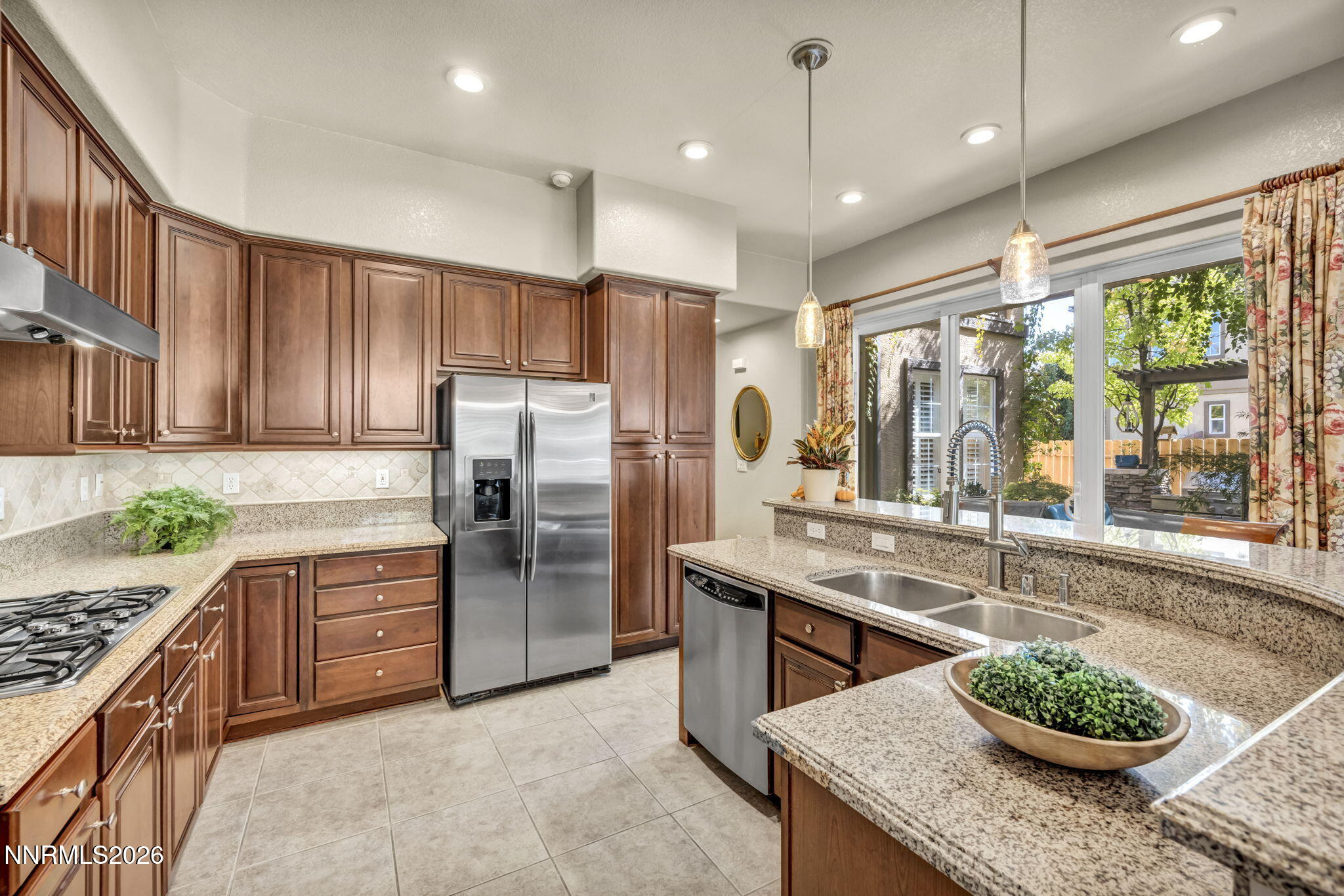 10795 Serratina Drive Property Photo 17