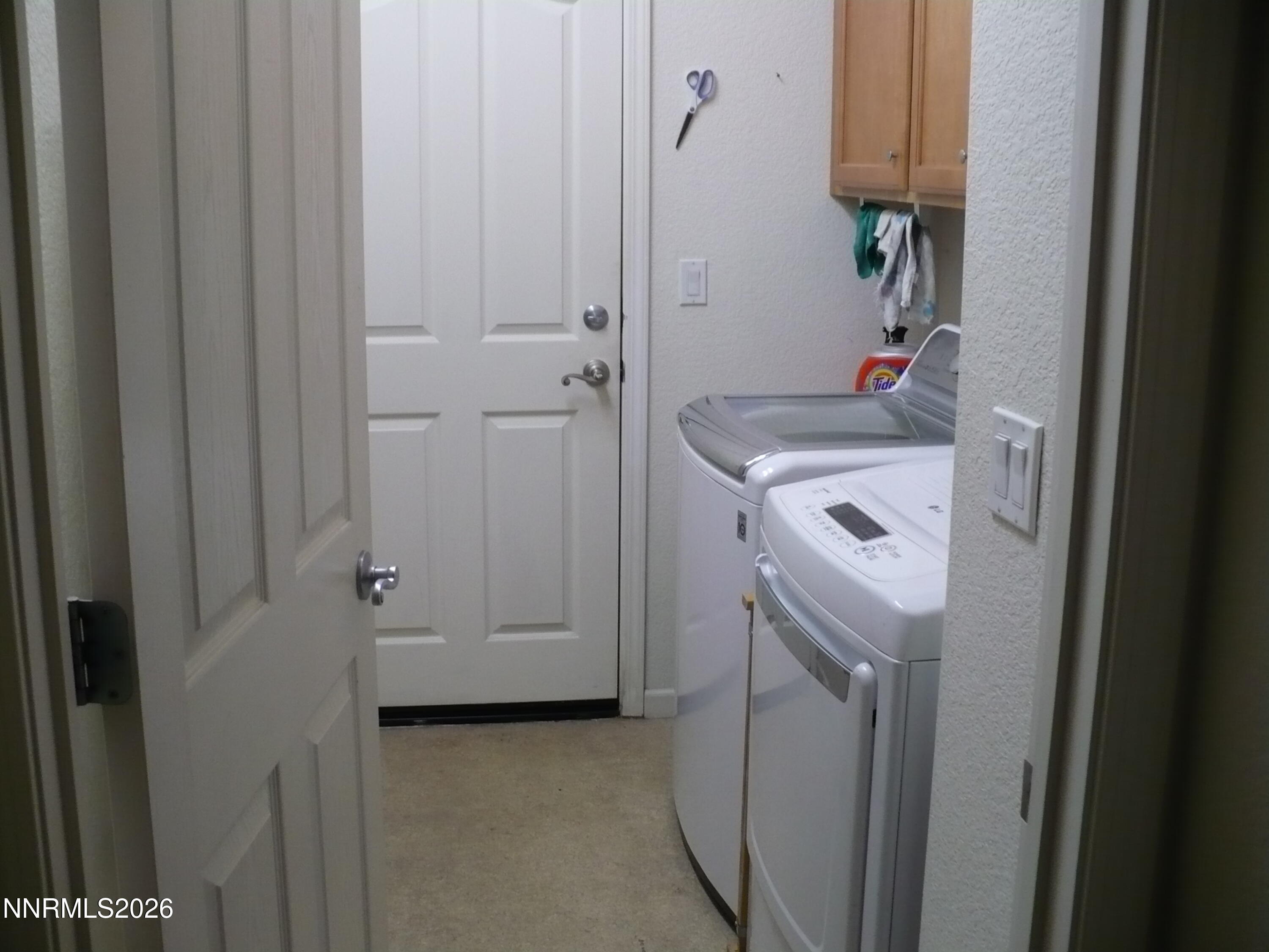 10572 Fort Morgan Way Property Photo 3